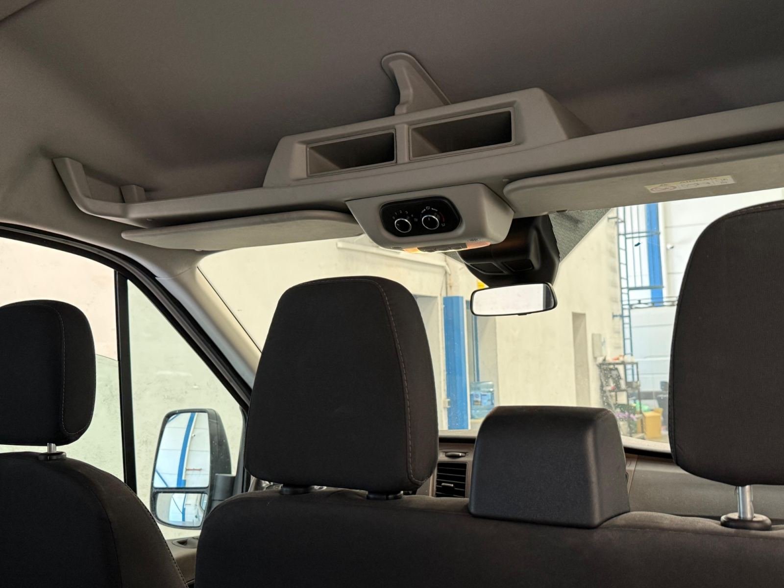 FORD TRANSIT 310 96kW L3H2 Van Trend Delantera 60