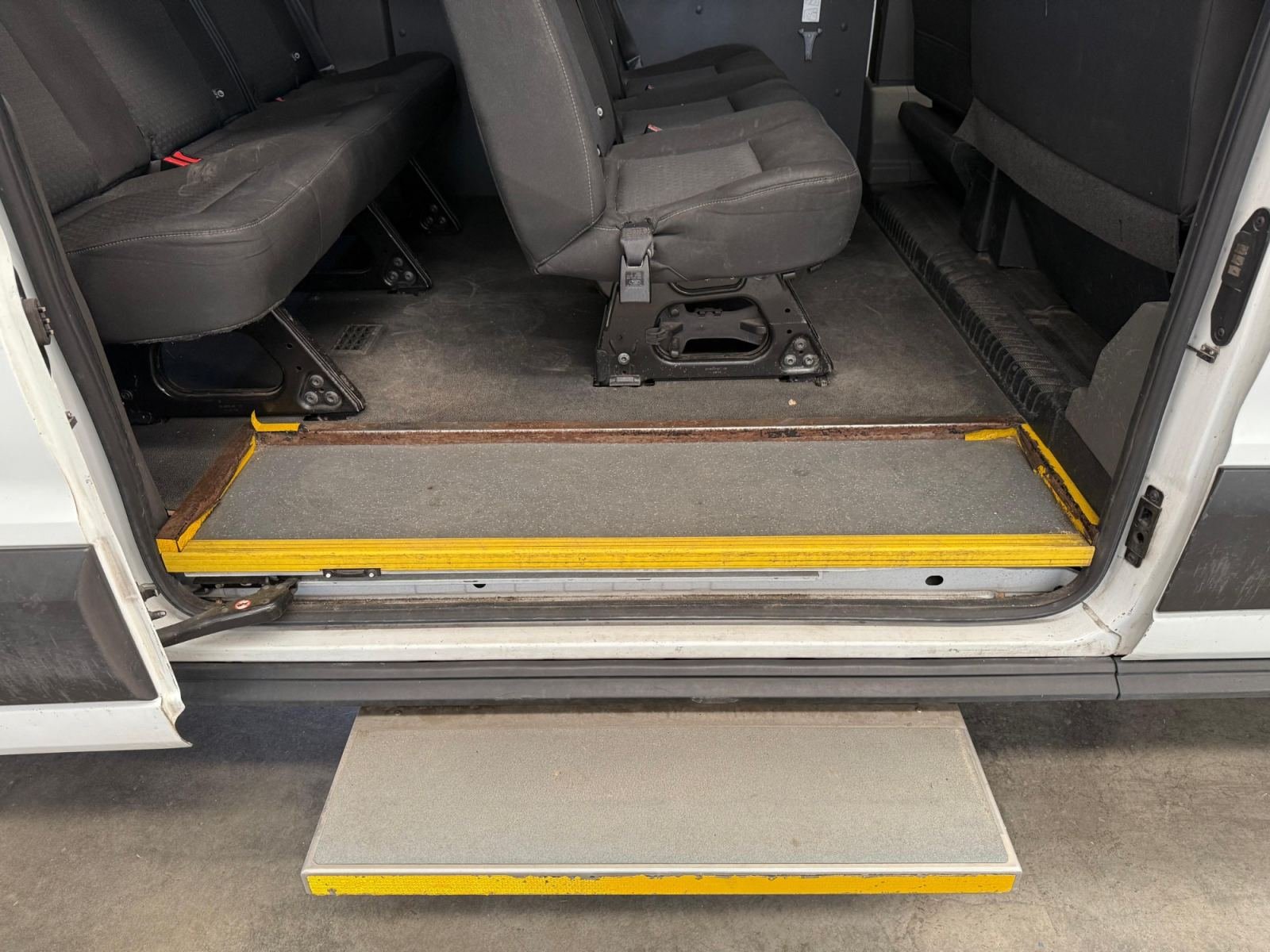FORD TRANSIT 310 96kW L3H2 Van Trend Delantera 67