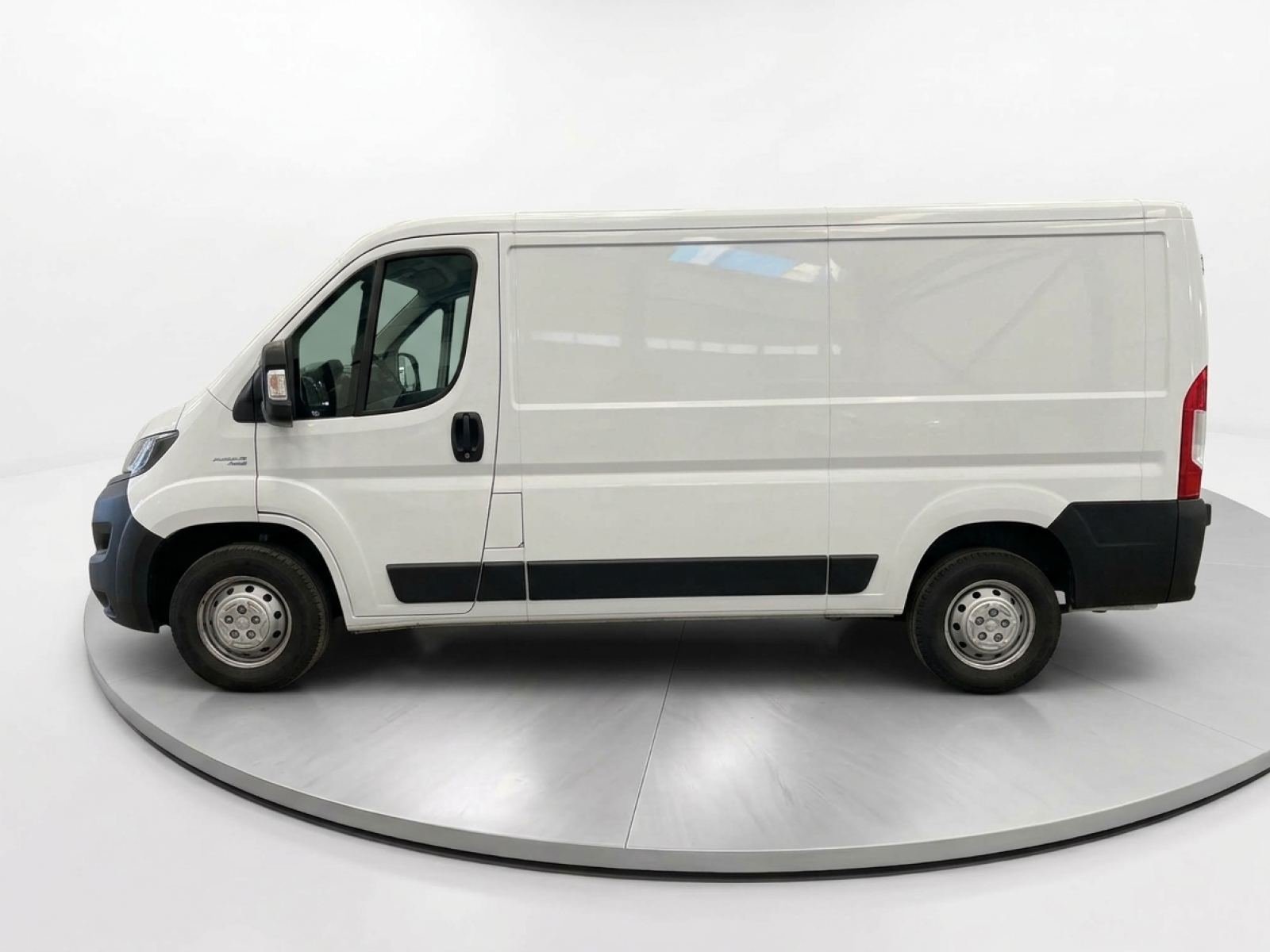 FIAT DUCATO Furgón 35 Medio 100kW (140CV) Nat. Power 3
