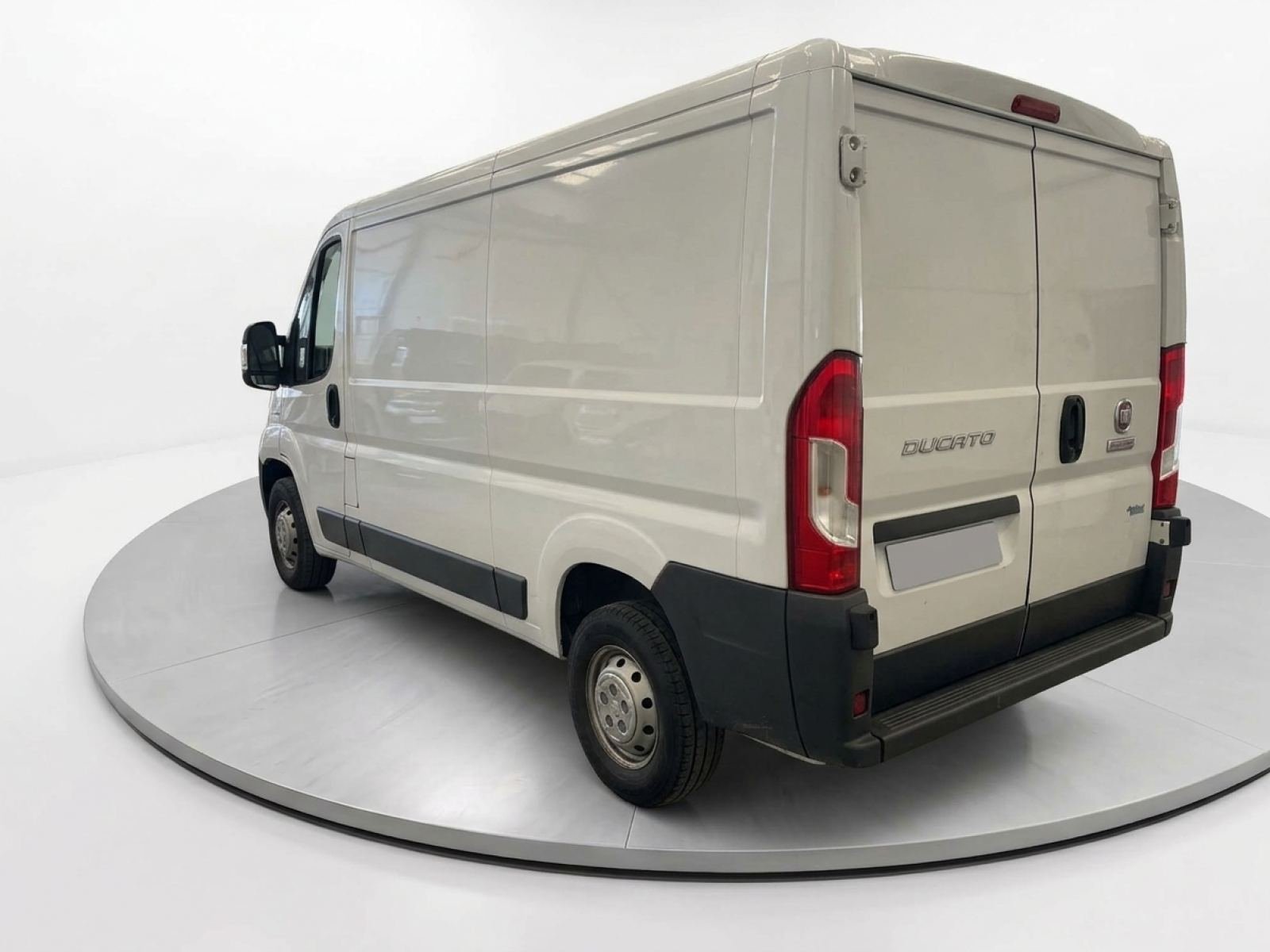 FIAT DUCATO Furgón 35 Medio 100kW (140CV) Nat. Power 4