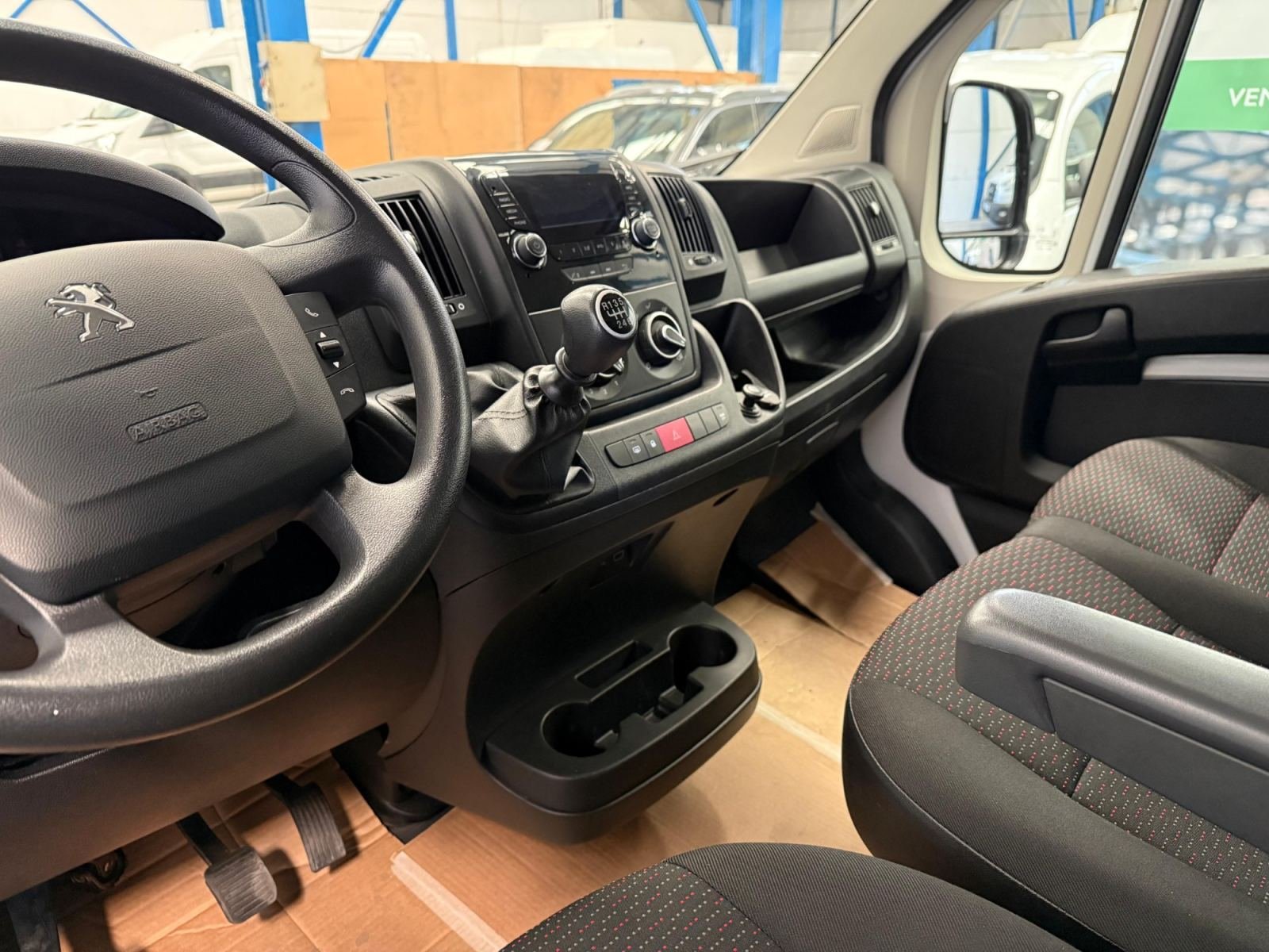 PEUGEOT BOXER 335 L2 BHDI 103kW (140CV) S&S 6 Vel. MAN 13