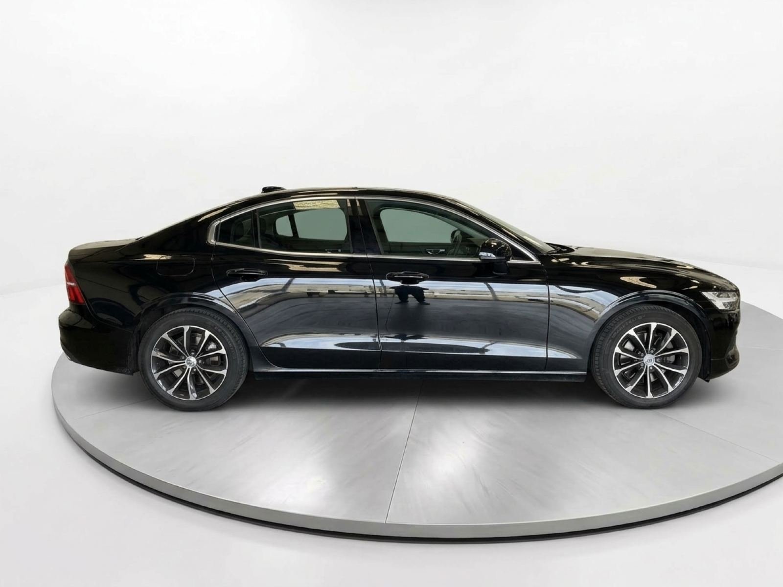 VOLVO S60 B4(G) FWD Momentum Pro aut 10