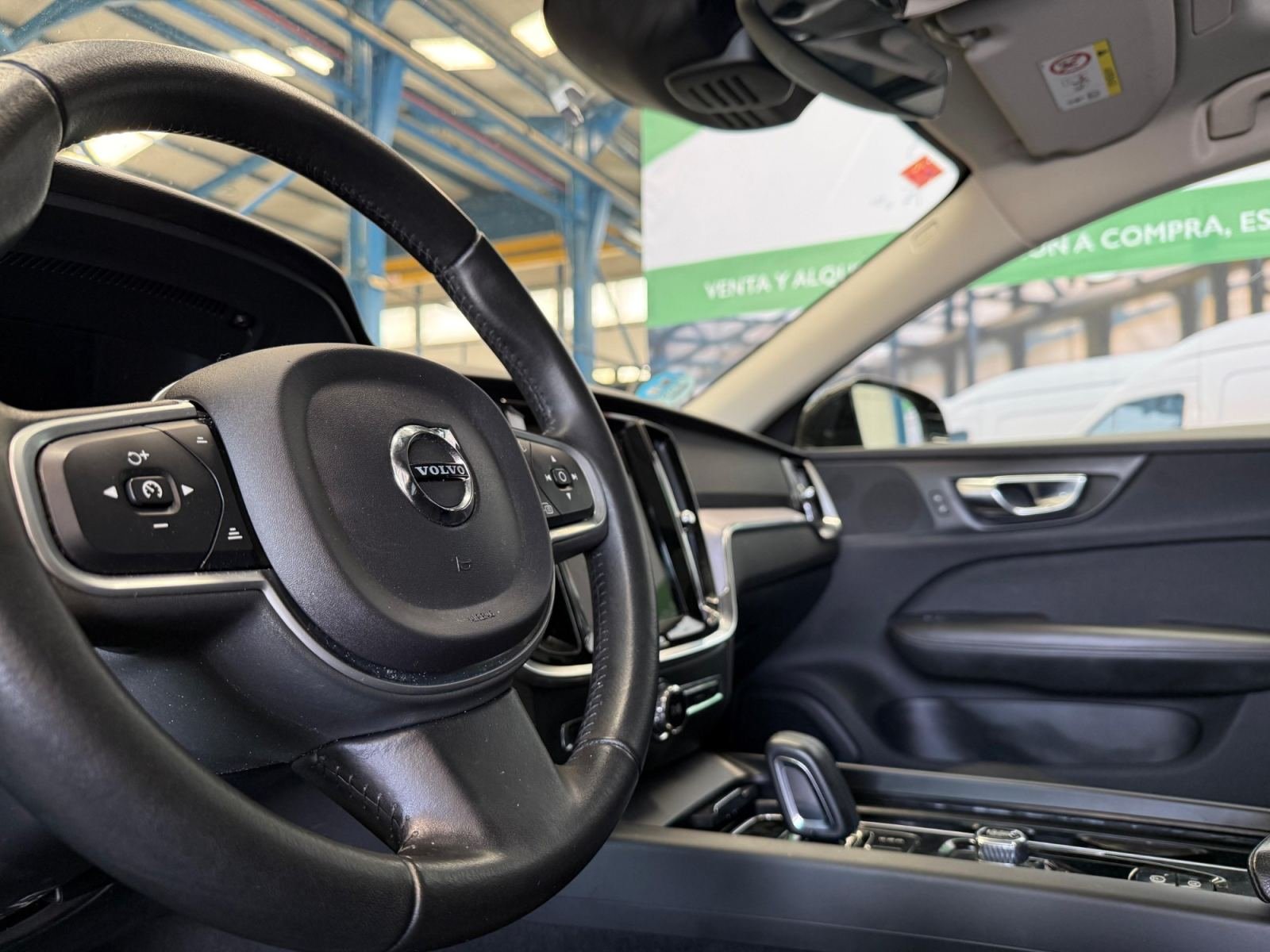 VOLVO S60 B4(G) FWD Momentum Pro aut 14