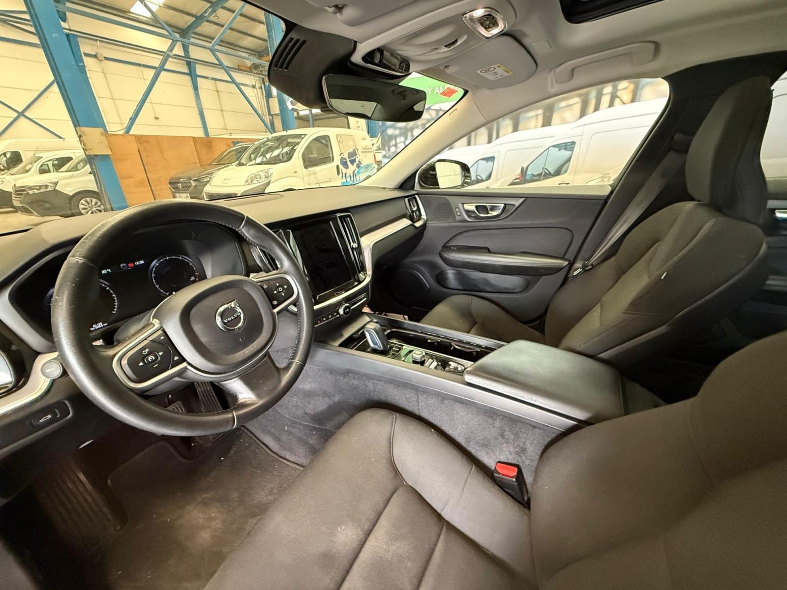 VOLVO S60 B4(G) FWD Momentum Pro aut 16
