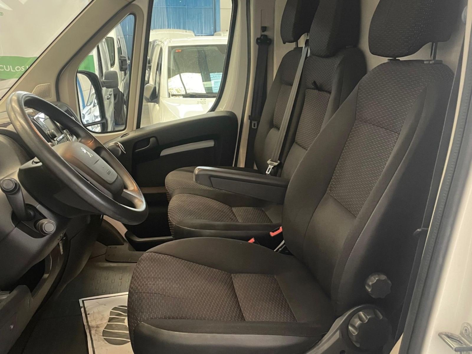 PEUGEOT BOXER 333 L2 H1 BHDI 88kW (120CV) S&S 6 Vel. M 9