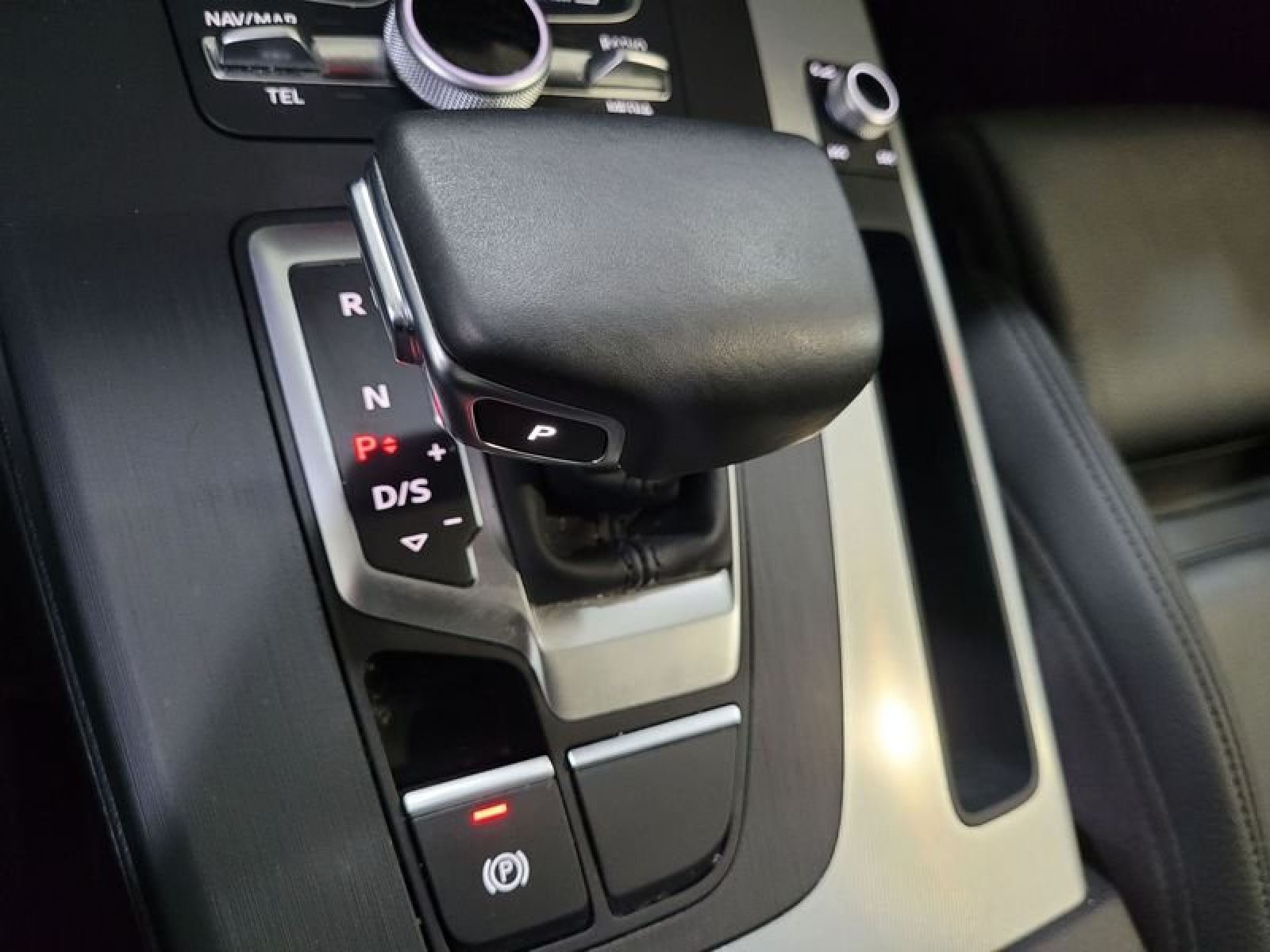 AUDI Q5 35 TDI 163cv S tronic 18