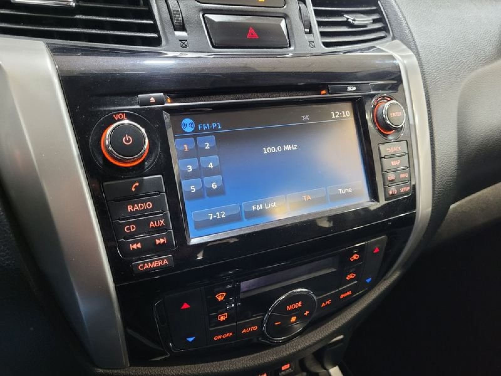 NISSAN NAVARA 2.3dCi 190cv N-Connecta 21