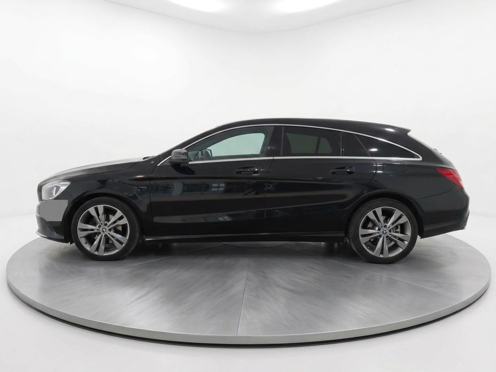 MERCEDES CLA 200 d 3