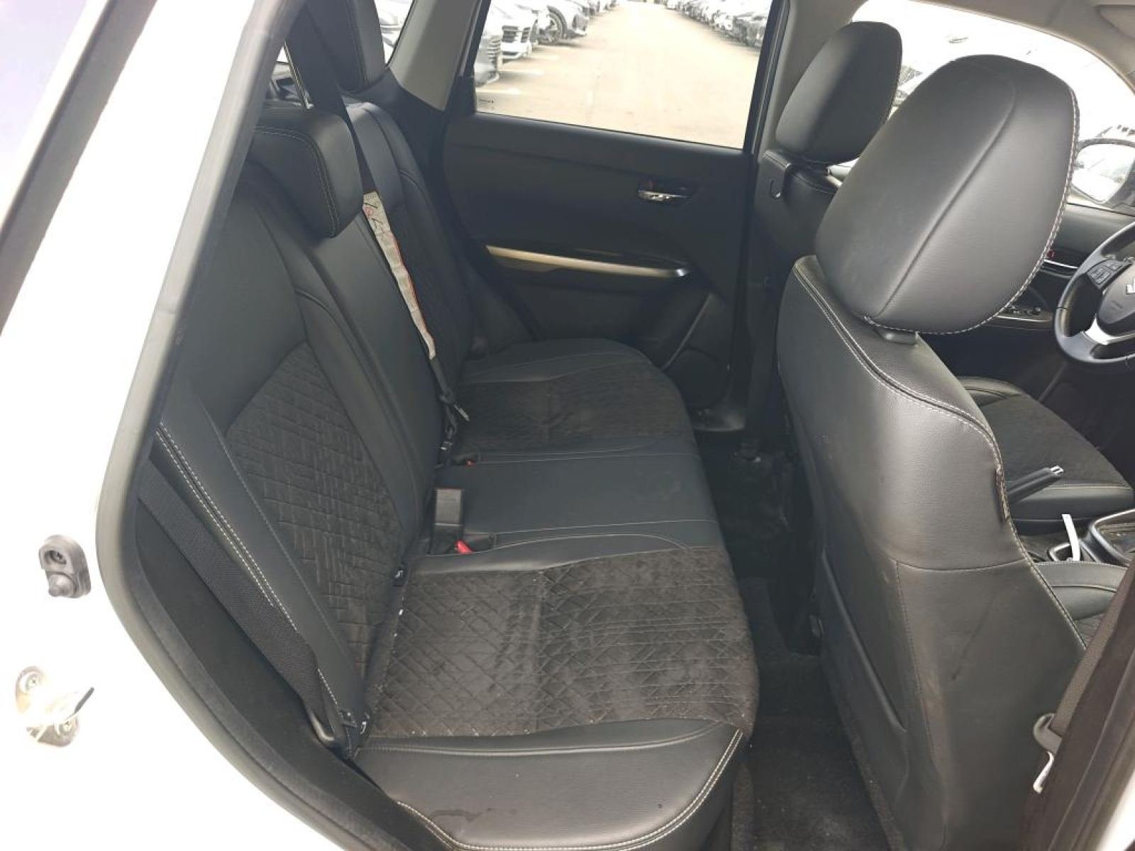 SUZUKI VITARA HYBRID 1.5L GLX STRONG 2WD 10 