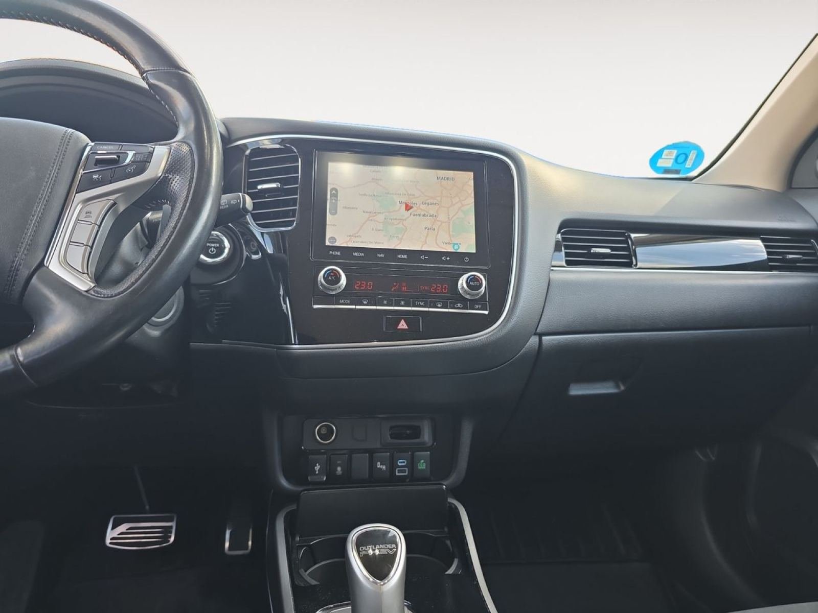 MITSUBISHI OUTLANDER 2.4 PHEV Kaiteki+ Auto 4WD 10 