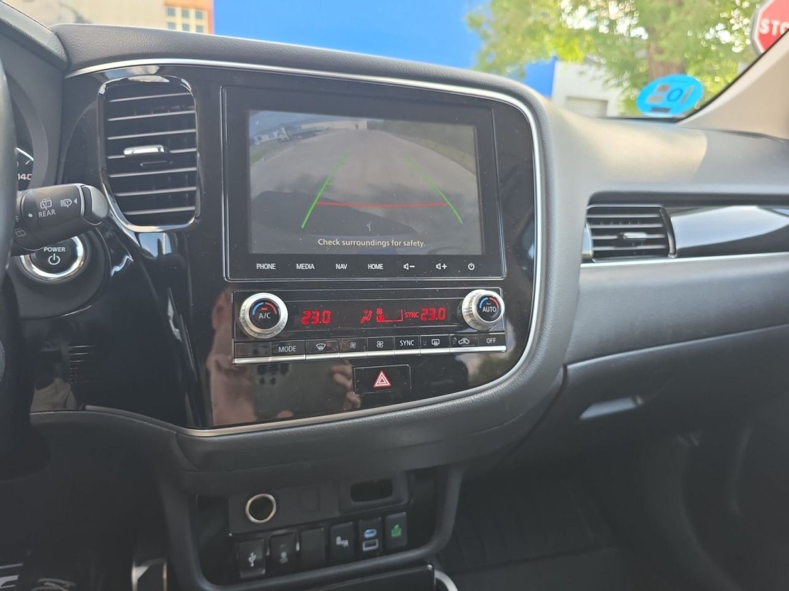 MITSUBISHI OUTLANDER 2.4 PHEV Kaiteki+ Auto 4WD 18 