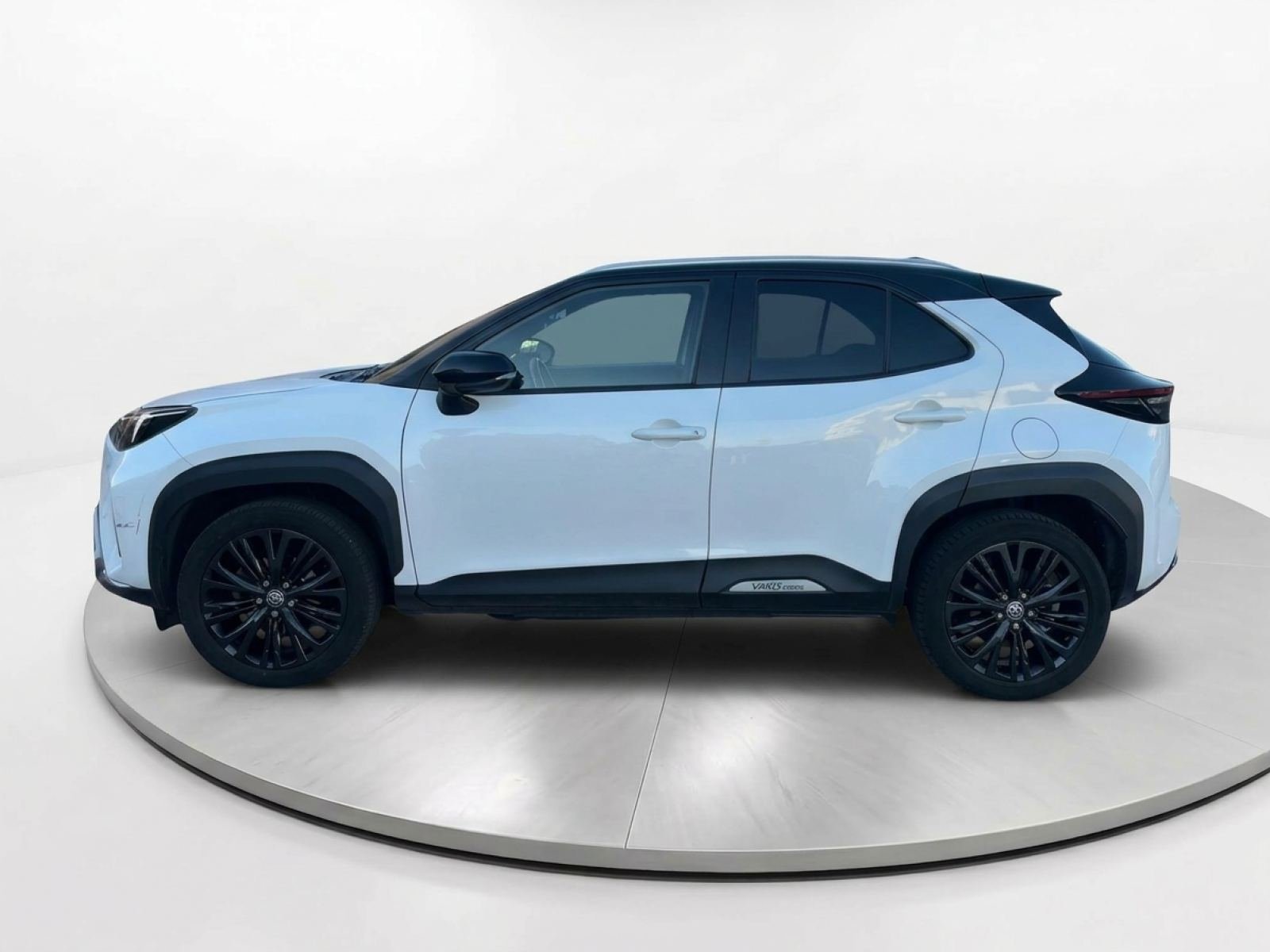 TOYOTA YARIS CROSS 1.5 120H Adventure 4 