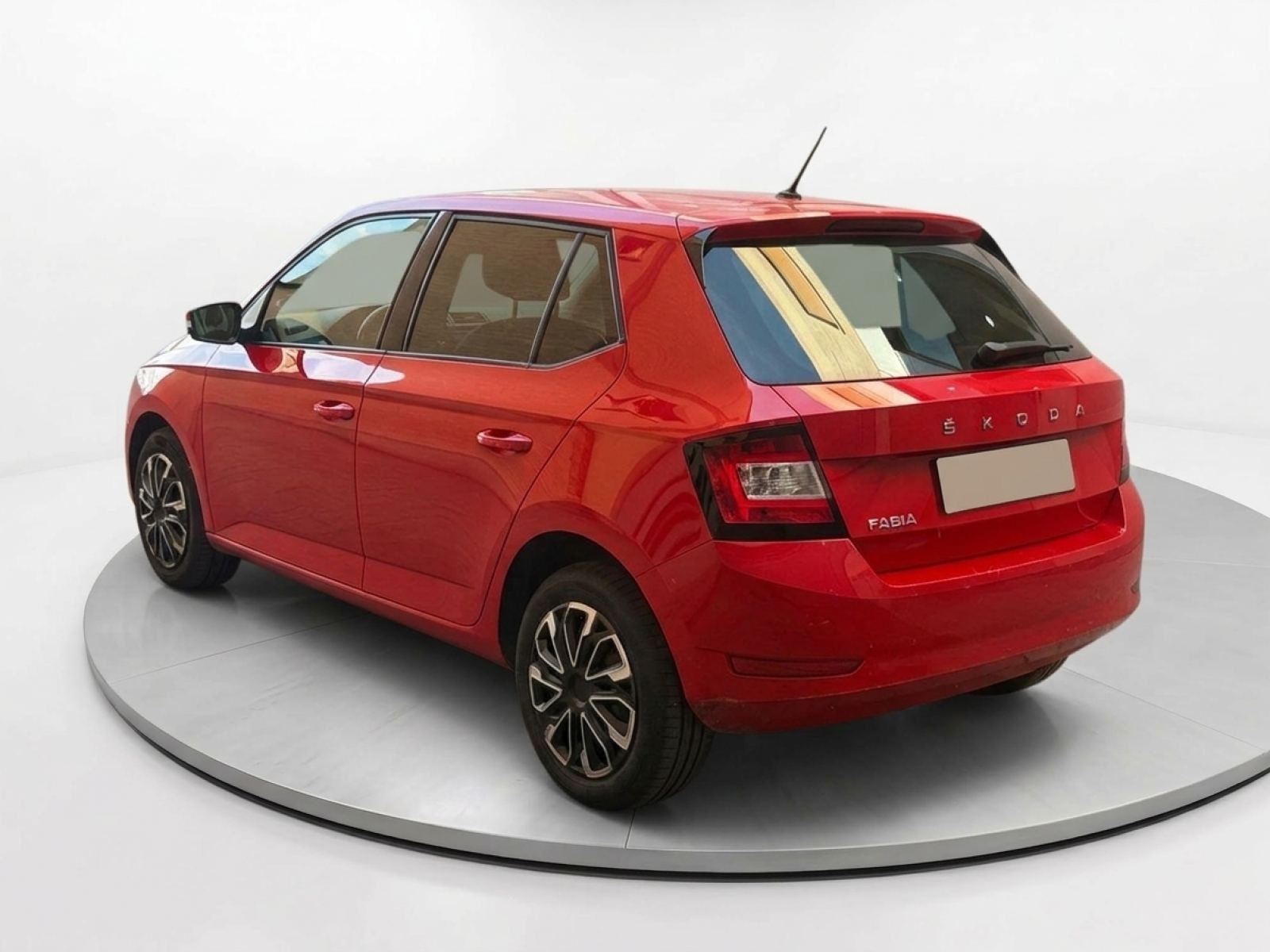 SKODA FABIA 1.0 MPI 44KW (60cv) Urban 4