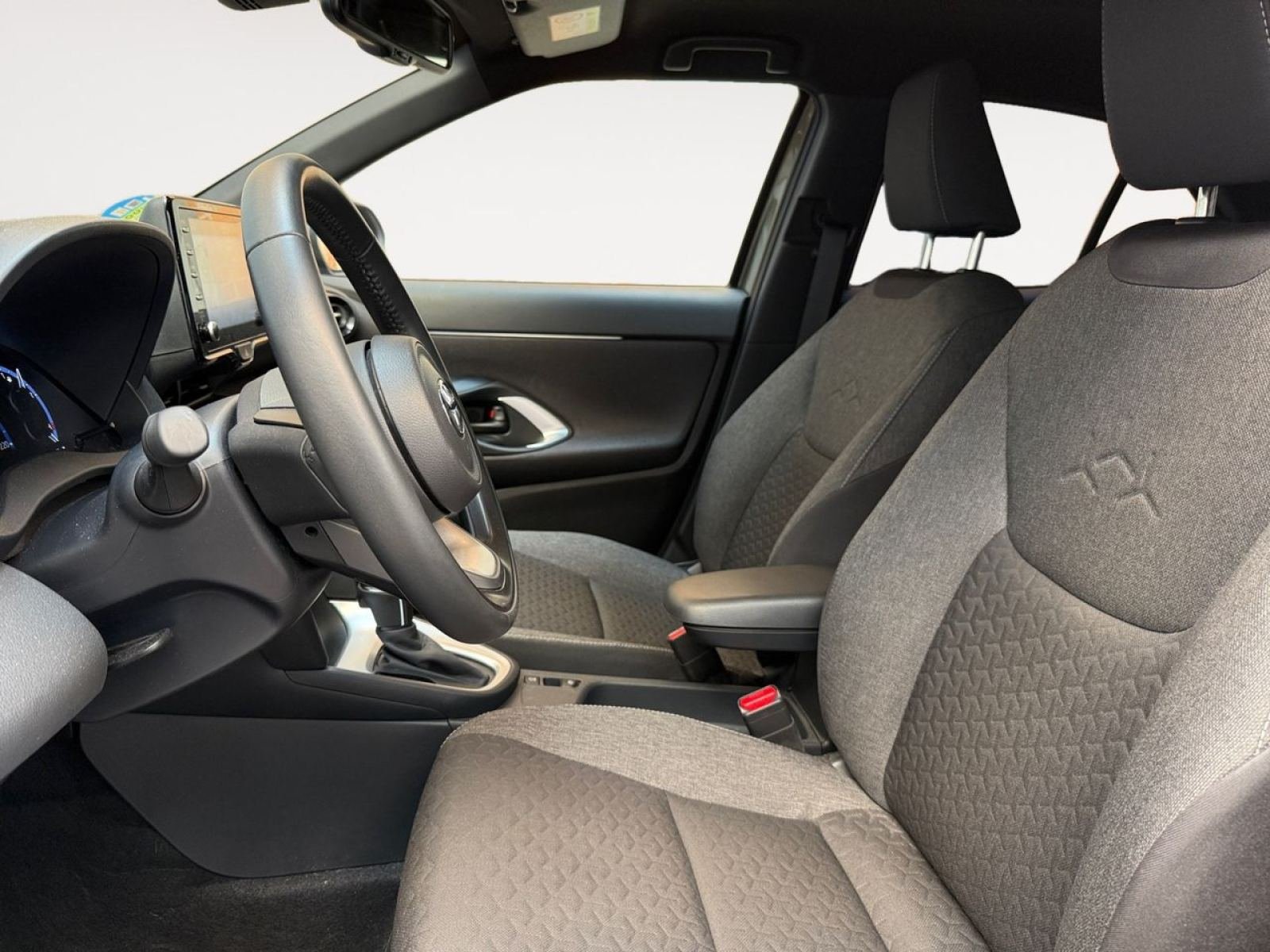 TOYOTA YARIS CROSS 1.5 120H Active Tech 8 