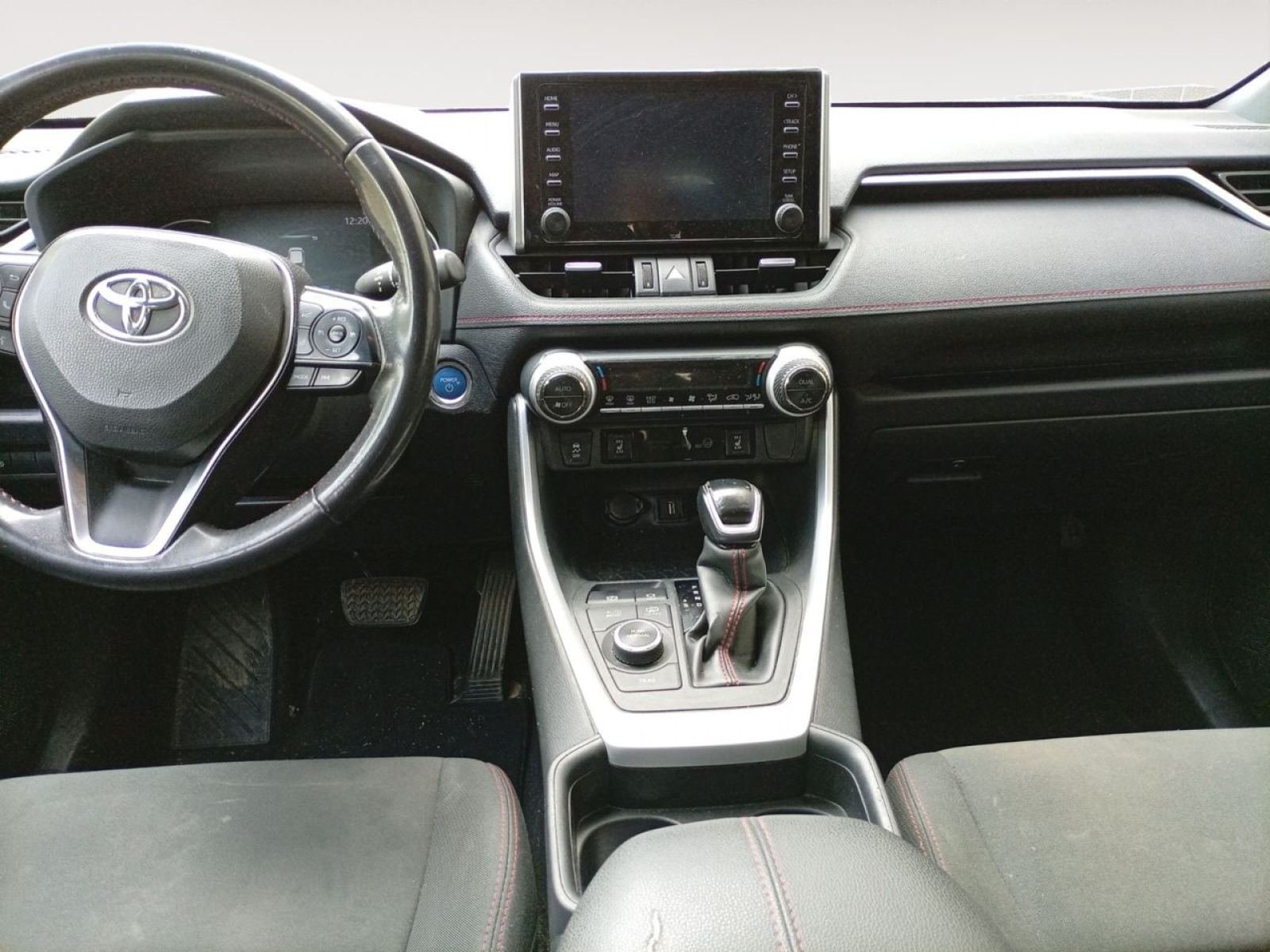 TOYOTA RAV4 2.5l PLUG-IN 300PH (e-CVT) Advance 11