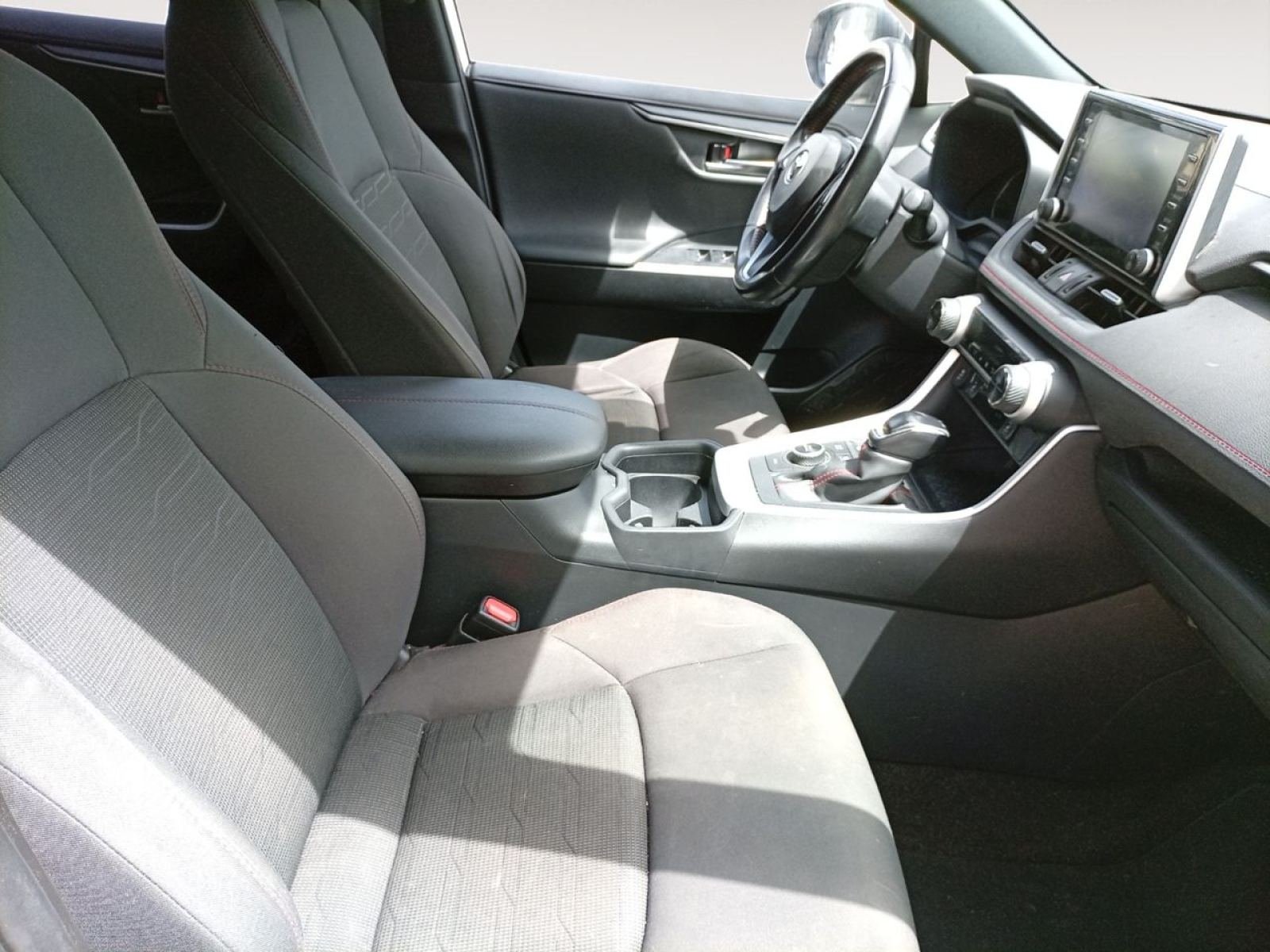 TOYOTA RAV4 2.5l PLUG-IN 300PH (e-CVT) Advance 16