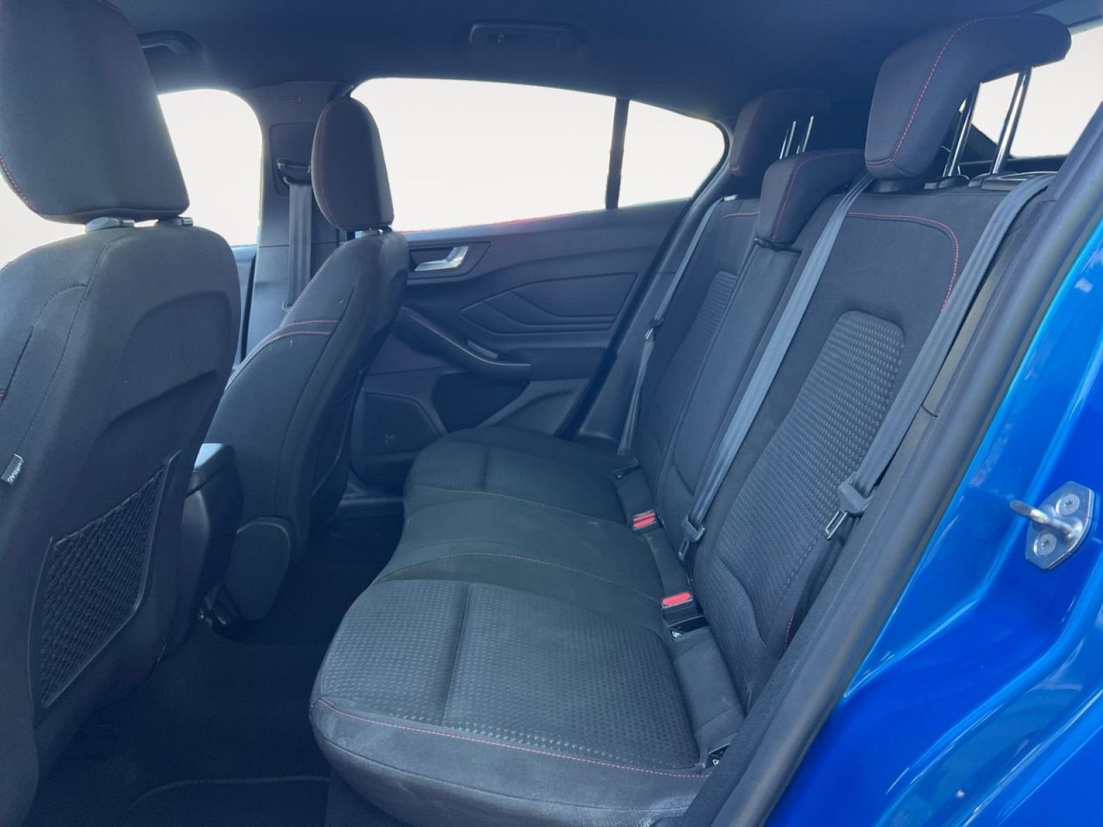 FORD FOCUS 1.0 Ecoboost MHEV 92kW ST-Line 12 