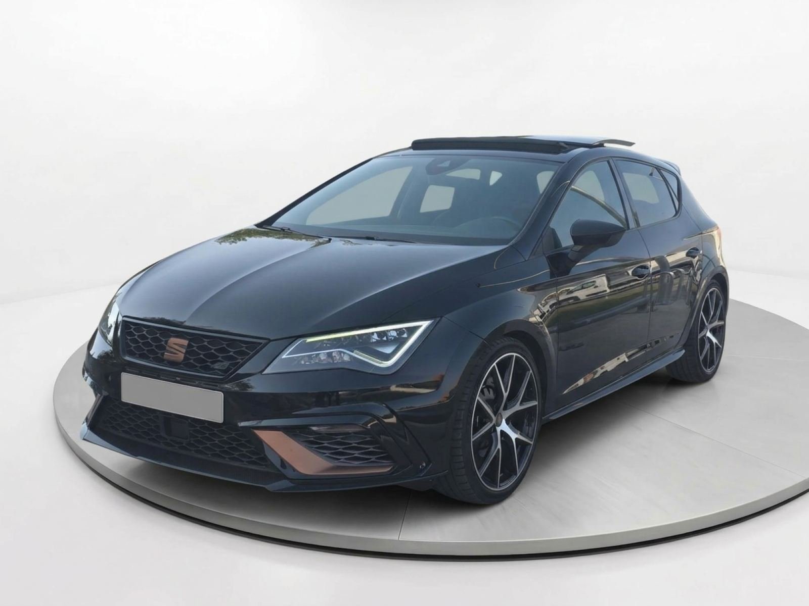 SEAT LEON 2.0 TSI 213kW DSG-7 Cupra Black Carbon 1 