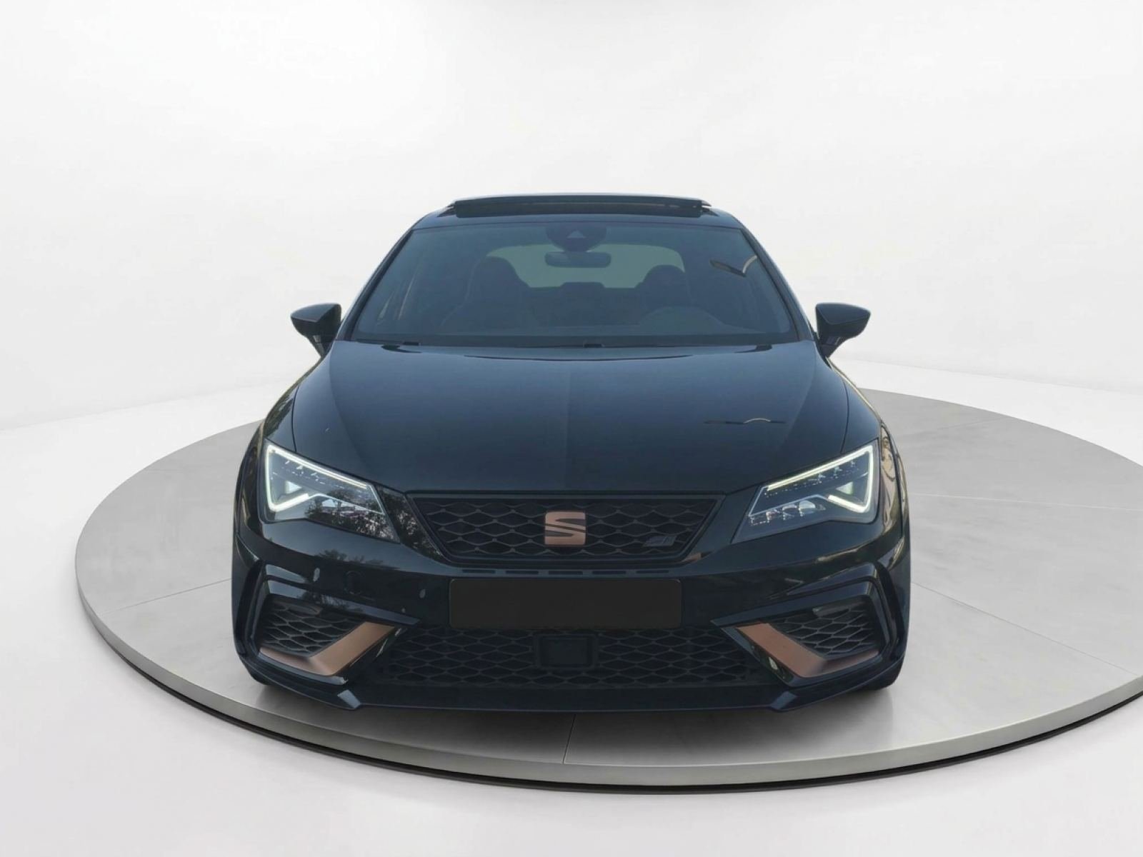 SEAT LEON 2.0 TSI 213kW DSG-7 Cupra Black Carbon 2 