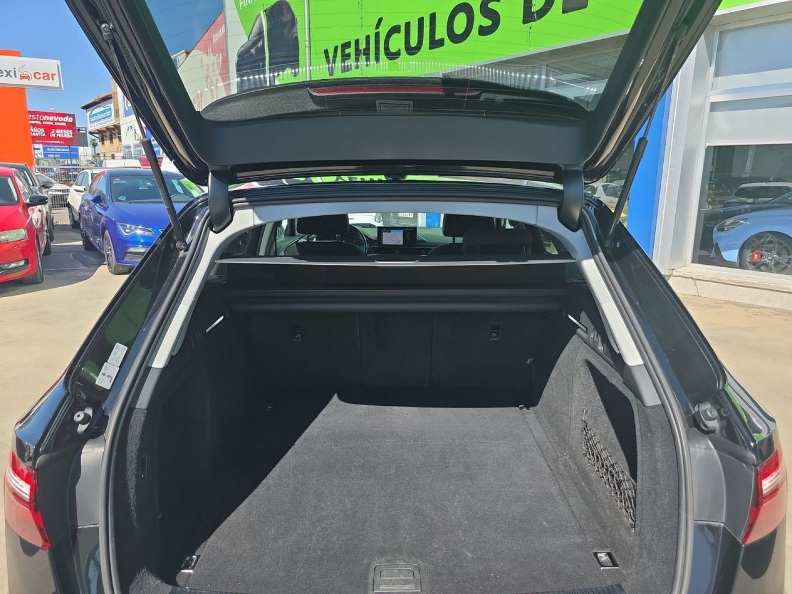 AUDI A4 Avant Advanced 30 TDI 100kW S tronic 20 