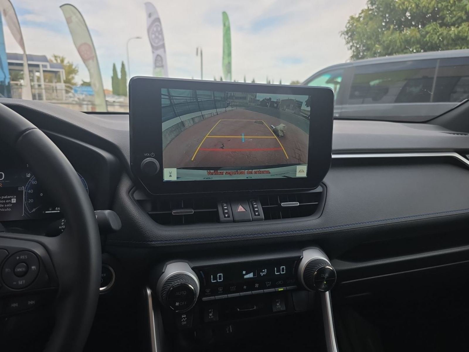 TOYOTA RAV4 220H e-CVT 4x2 Style 15