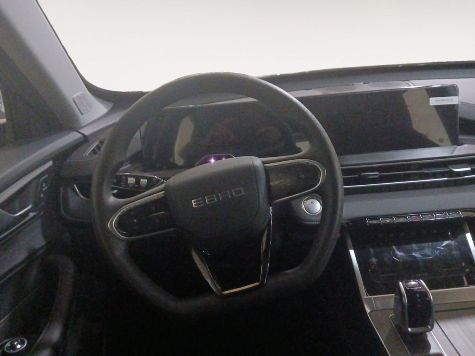EBRO S400 1.5 DHE HEV Premium CVT 8 
