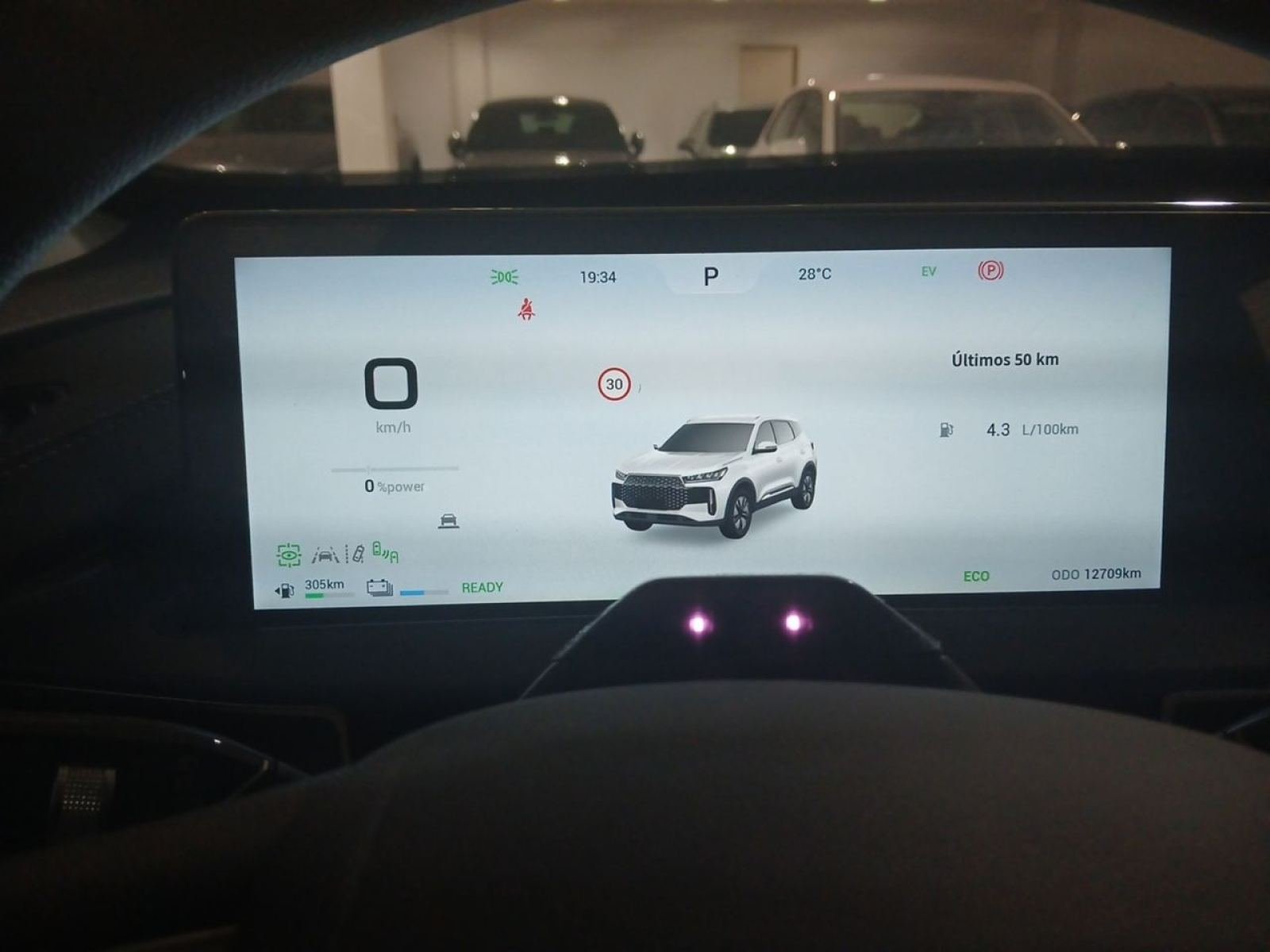 EBRO S400 1.5 DHE HEV Premium CVT 9 