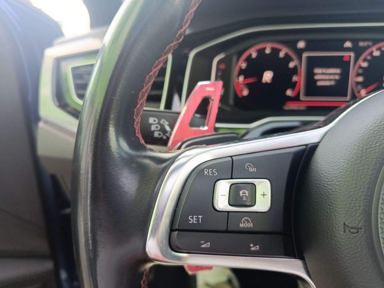 VOLKSWAGEN POLO GTI 2.0 TSI 147kW (200CV) DSG 18 