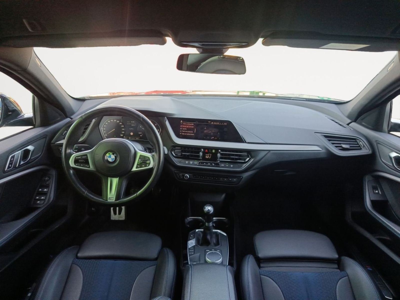 BMW SERIE 1 118d 9
