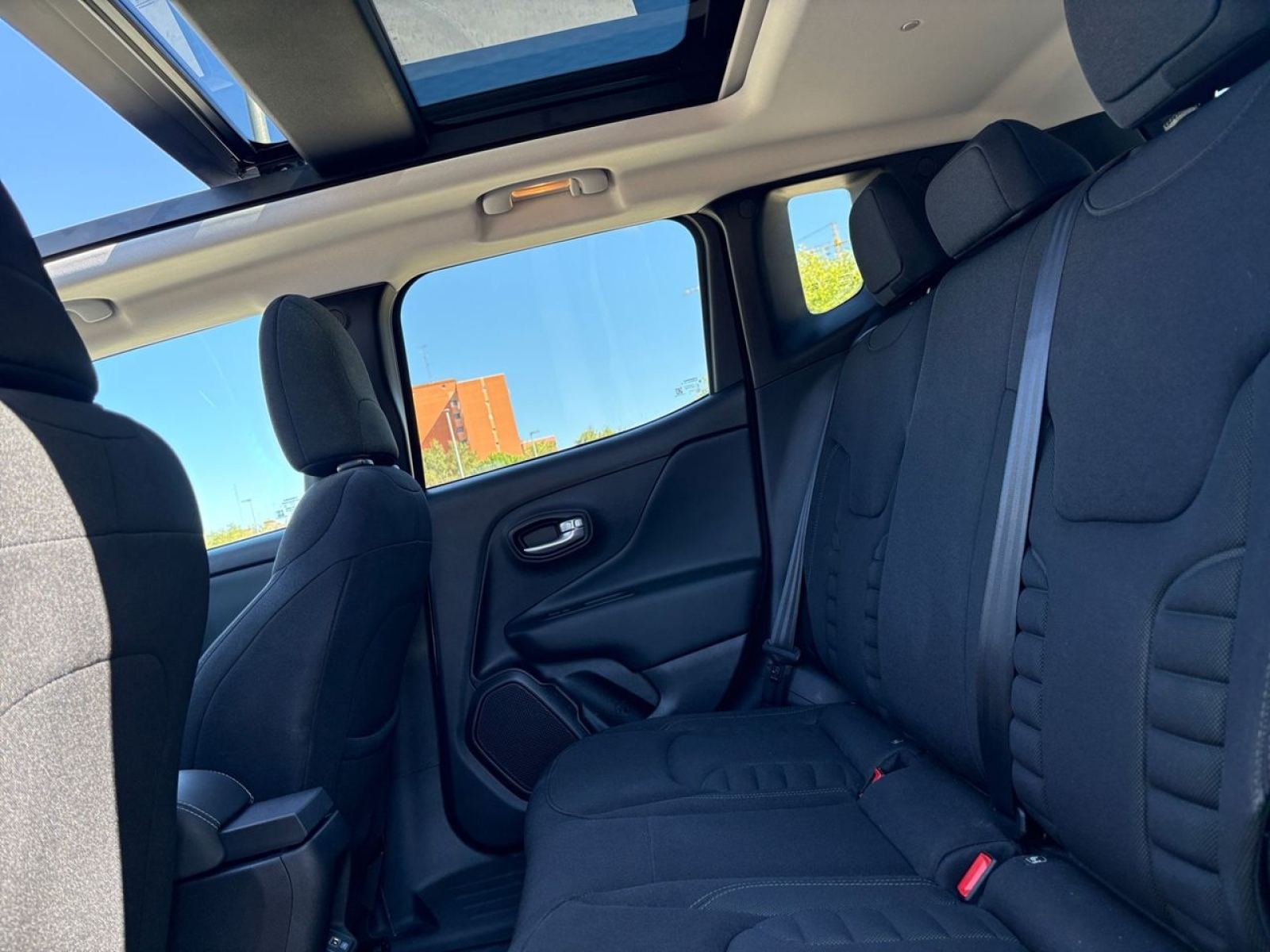 JEEP RENEGADE 4xe North Star 1.3 PHEV 240hp AT EAWD 22 