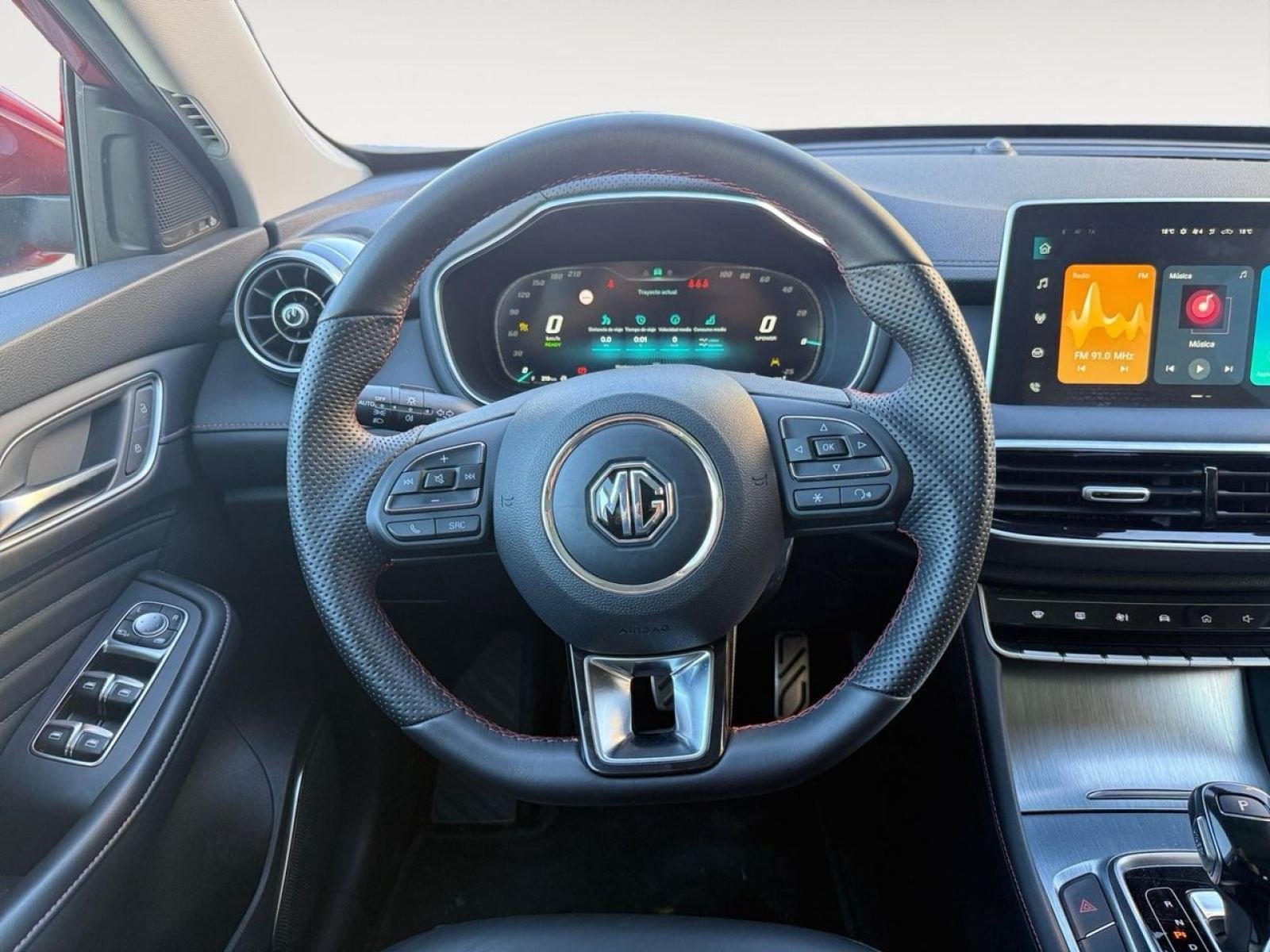 MG EHS 1.5T-GDI PHEV Luxury 10