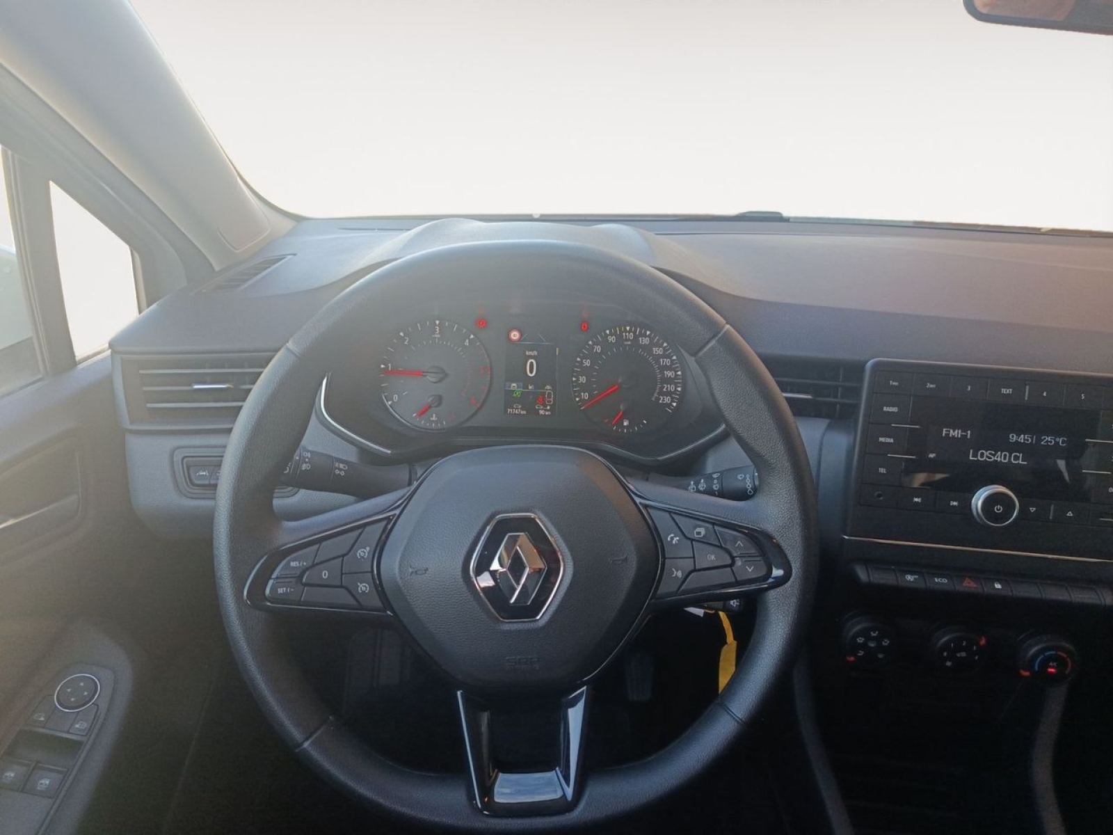 RENAULT CLIO Business Blue dCi 74kW (100CV) 11