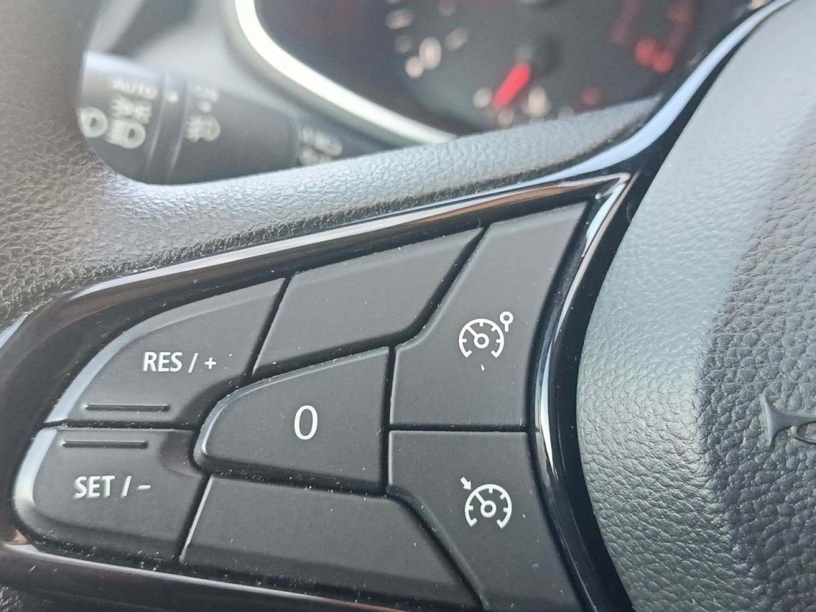 RENAULT CLIO Business Blue dCi 74kW (100CV) 18