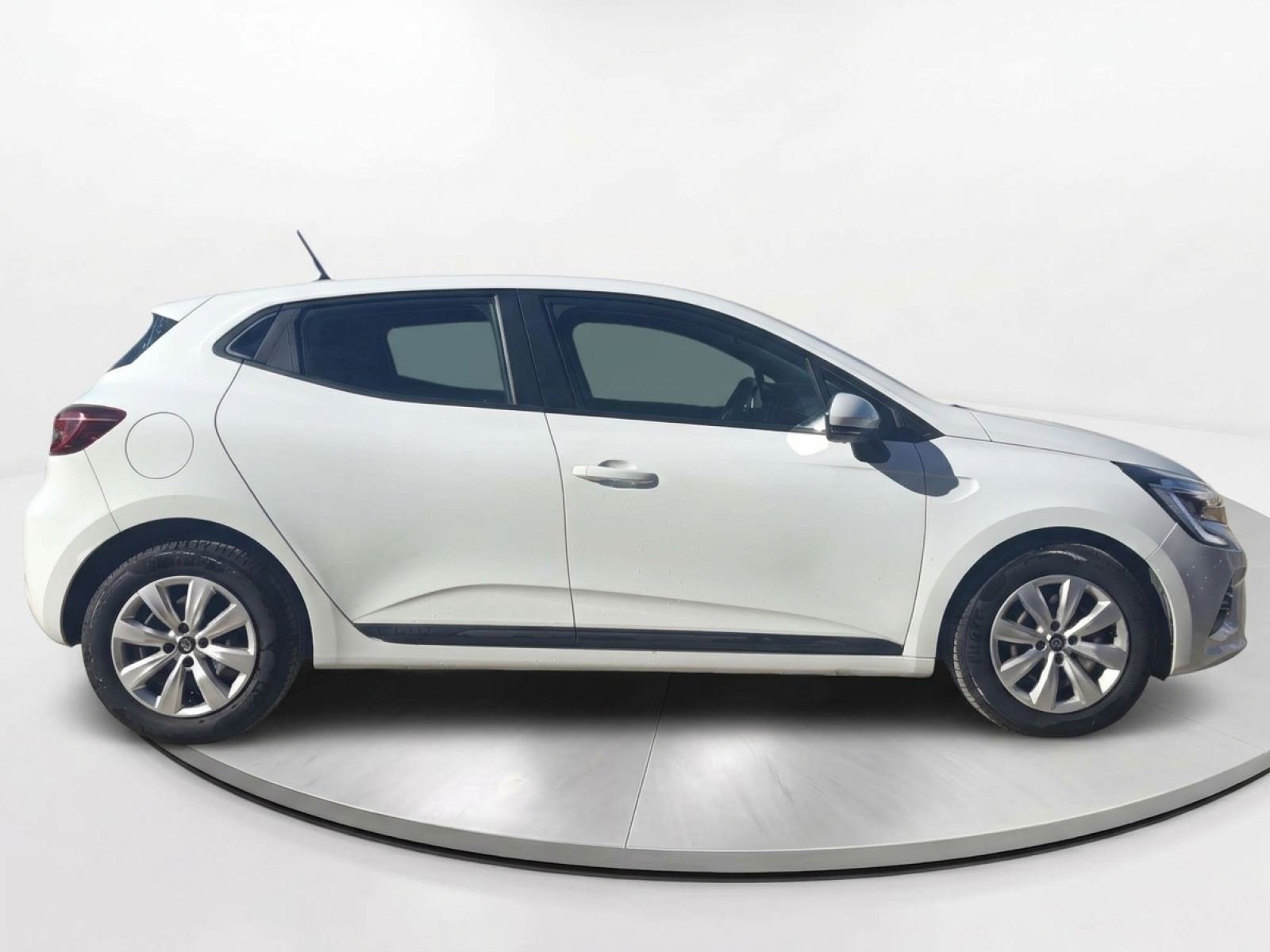 RENAULT CLIO Business Blue dCi 74kW (100CV) 22