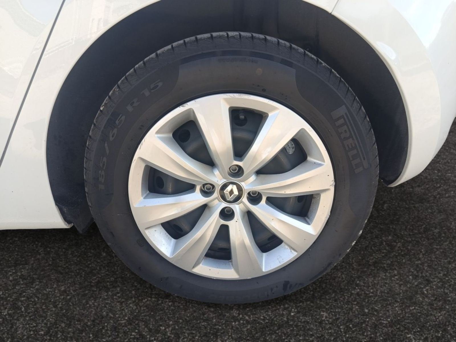 RENAULT CLIO Business Blue dCi 74kW (100CV) 23