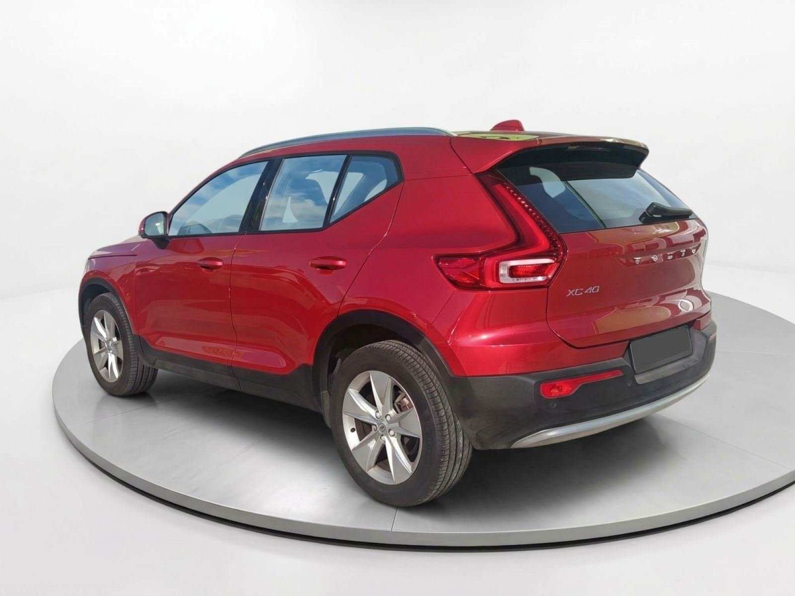 VOLVO XC40 2.0 B3 G Core Auto 4