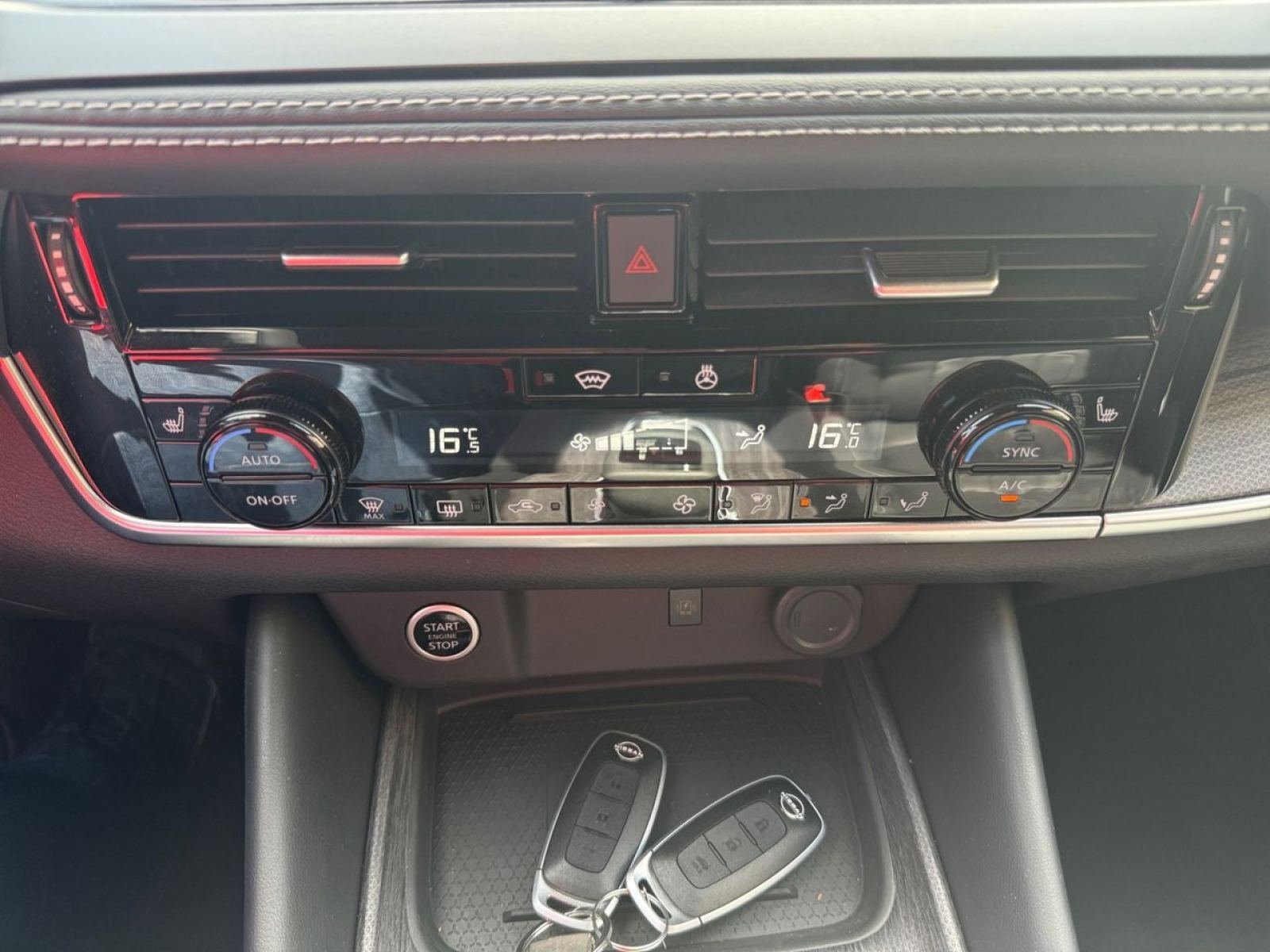 NISSAN QASHQAI DIG-T 117kW (158CV) mHEV CVT Tekna Prem. 15