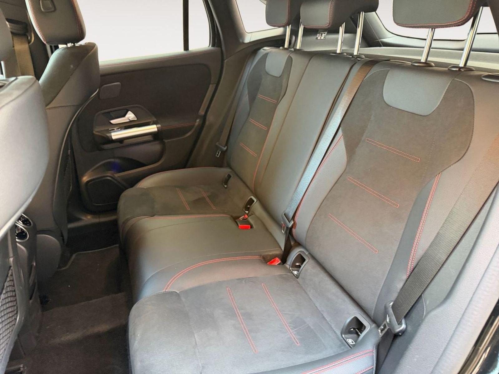 MERCEDES GLA GLA 250e 12