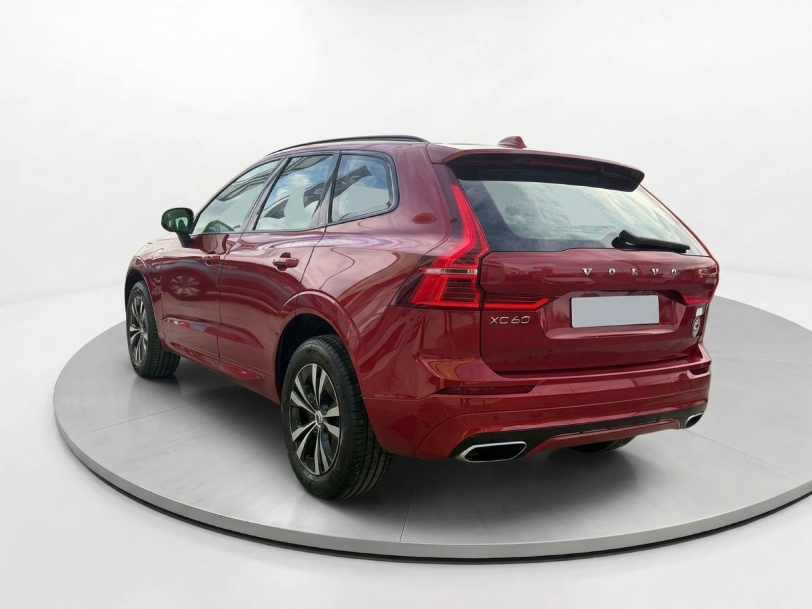 VOLVO XC60 2.0 T6 AWD Recharge R-Design Exp Auto 2
