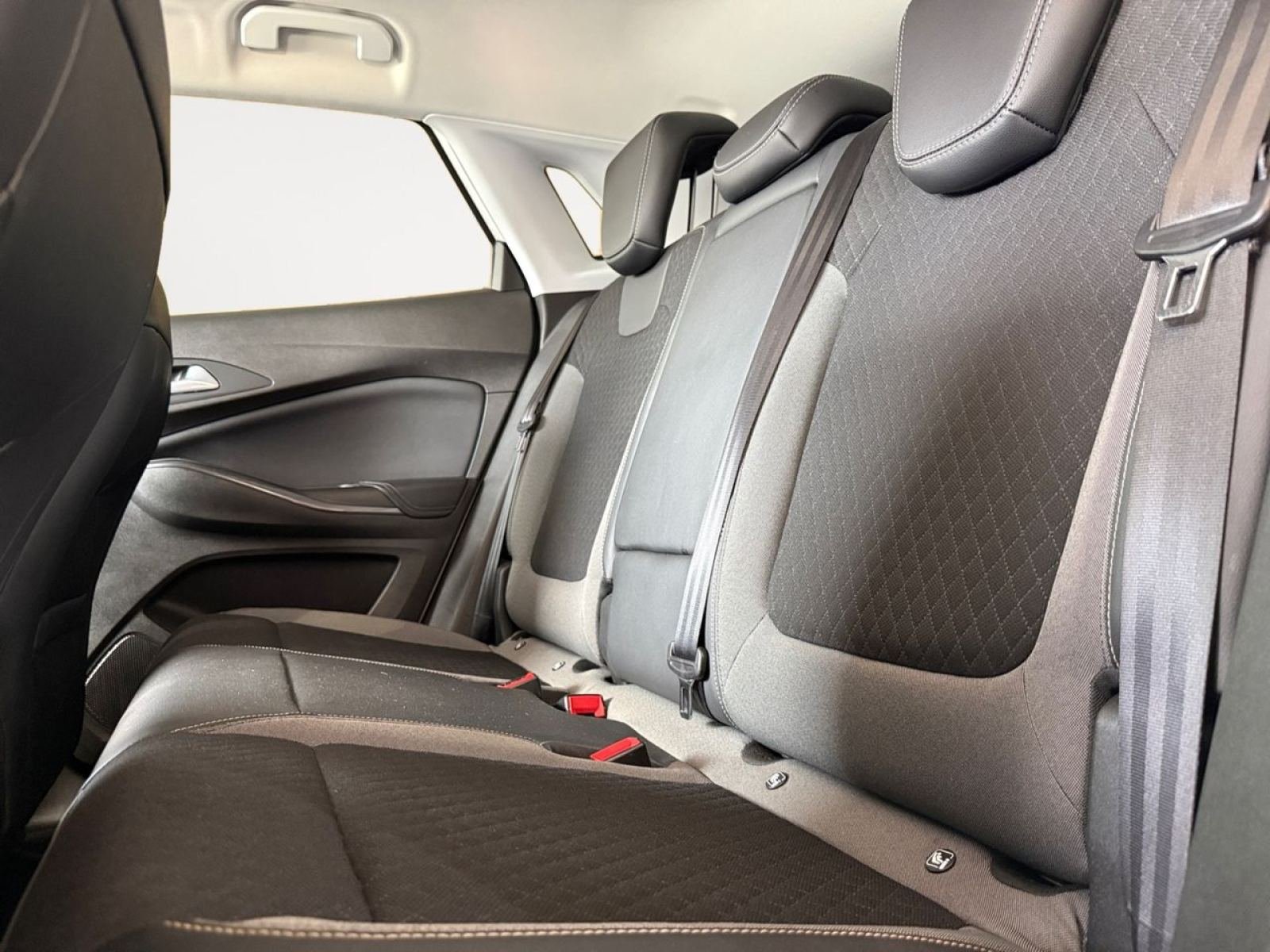 OPEL GRANDLAND X 1.6 Turbo Edition Auto 4x2 10