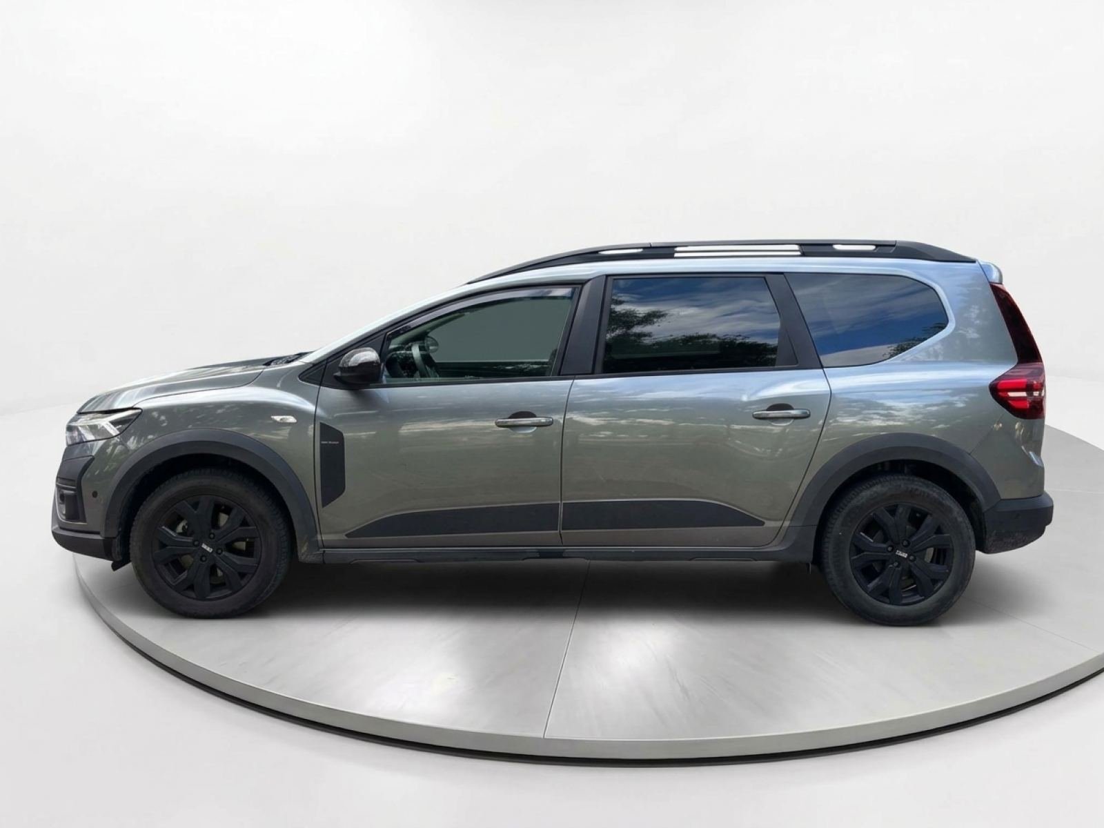DACIA JOGGER Expression HYBRID 105kW (140CV) 5 plazas 2