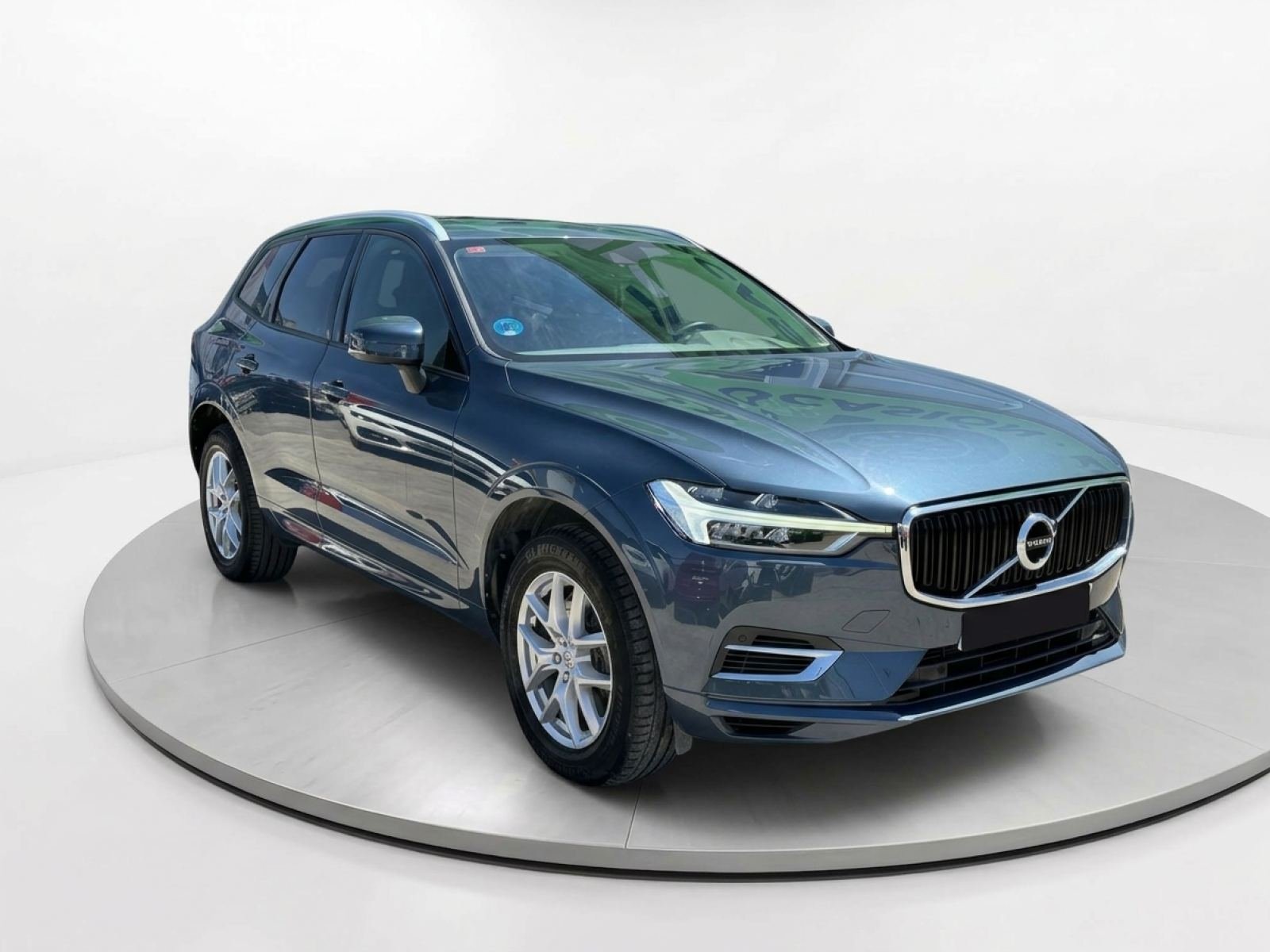 VOLVO XC60 2.0 T8 AWD Momentum Auto 6 