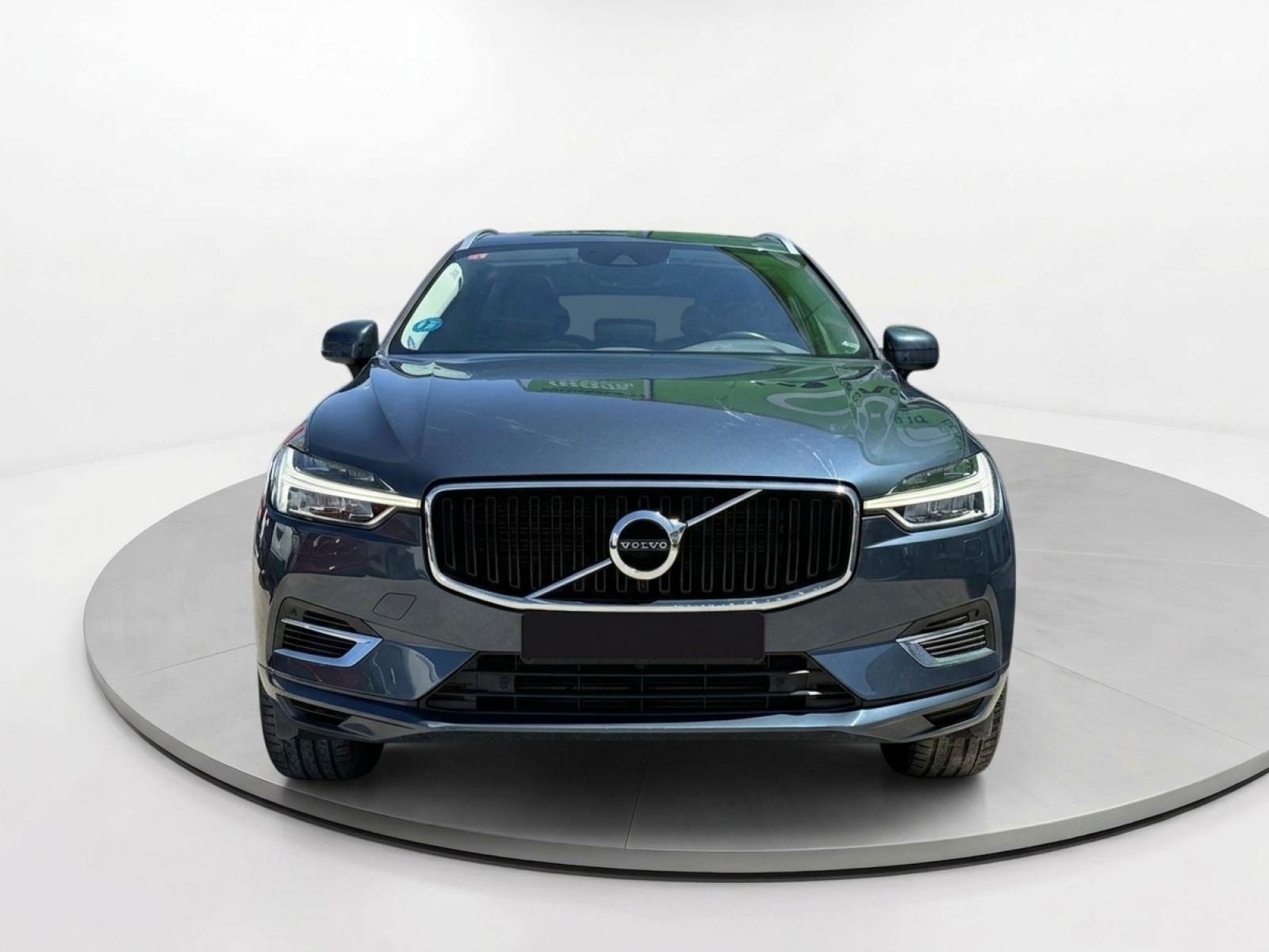 VOLVO XC60 2.0 T8 AWD Momentum Auto 7 