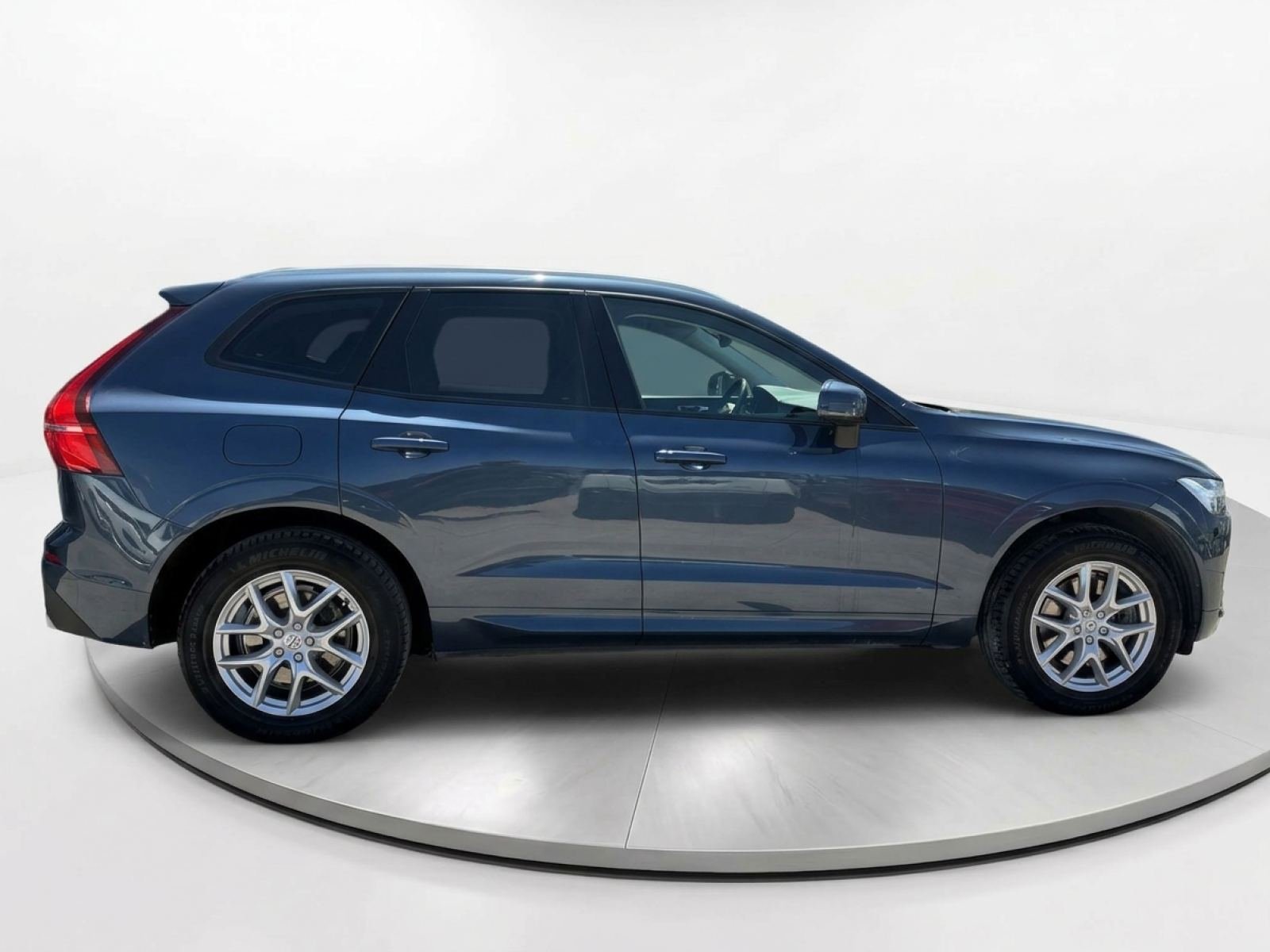 VOLVO XC60 2.0 T8 AWD Momentum Auto 22 