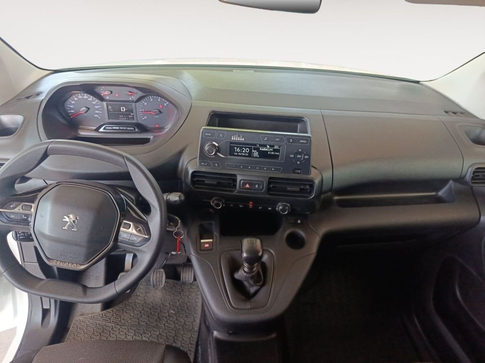 PEUGEOT PARTNER PRO STANDARD 8 7 