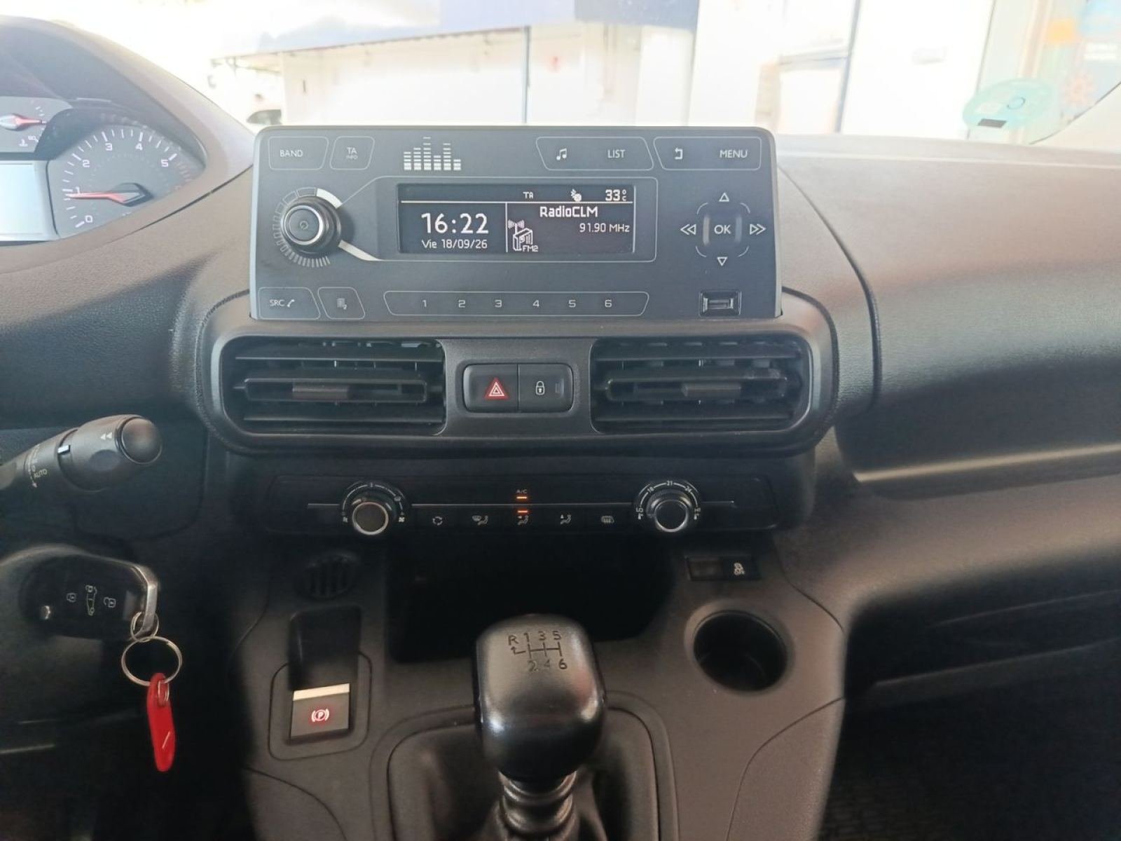 PEUGEOT PARTNER PRO STANDARD 8 12 
