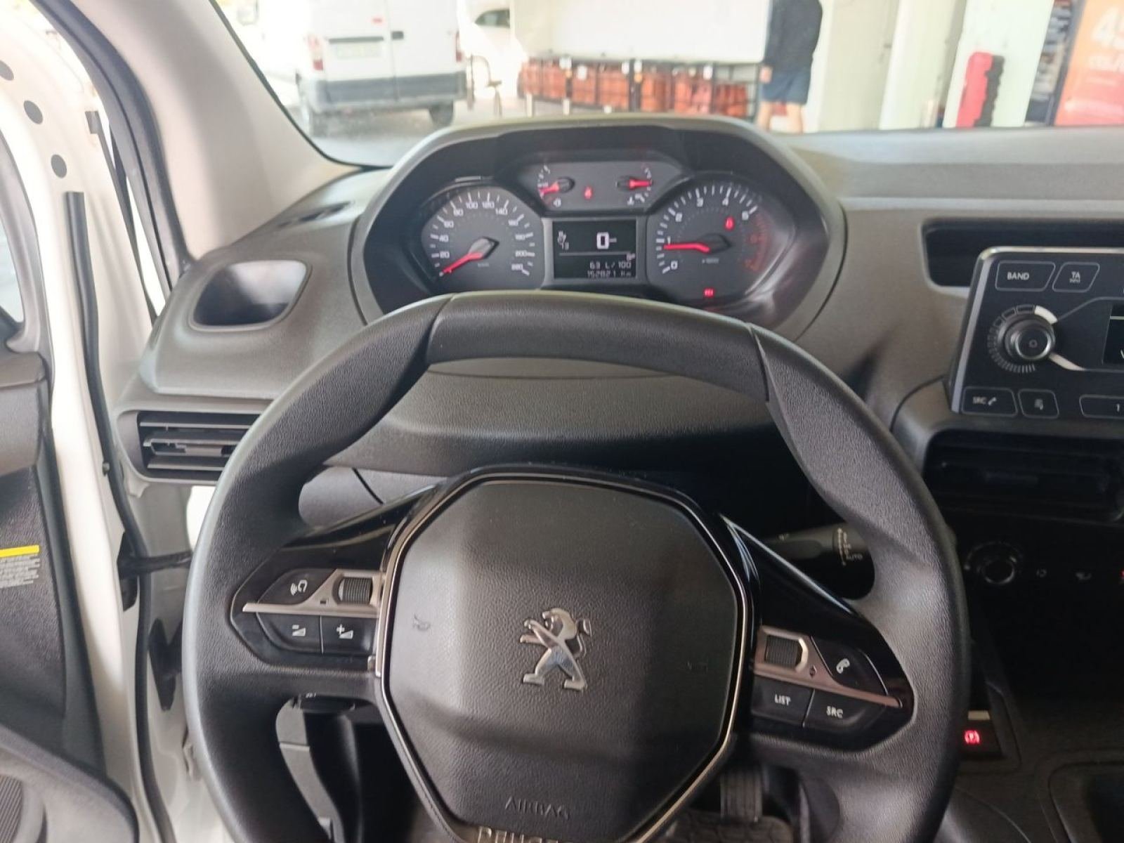 PEUGEOT PARTNER PRO STANDARD 8 19 