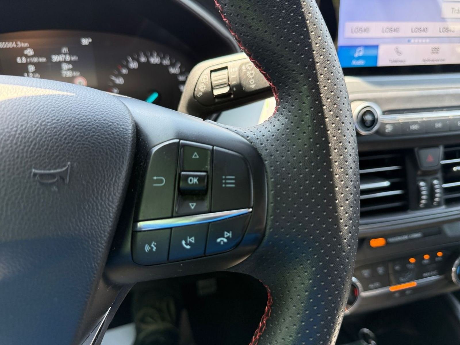 FORD FOCUS 1.0 Ecoboost MHEV 92kW ST-Line 19