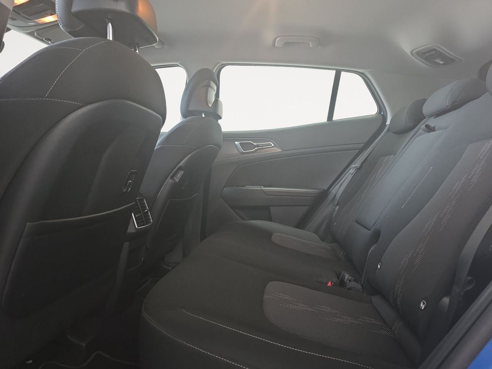KIA SPORTAGE 1.6 T-GDi HEV 171kW (230CV) Drive 4x2 12