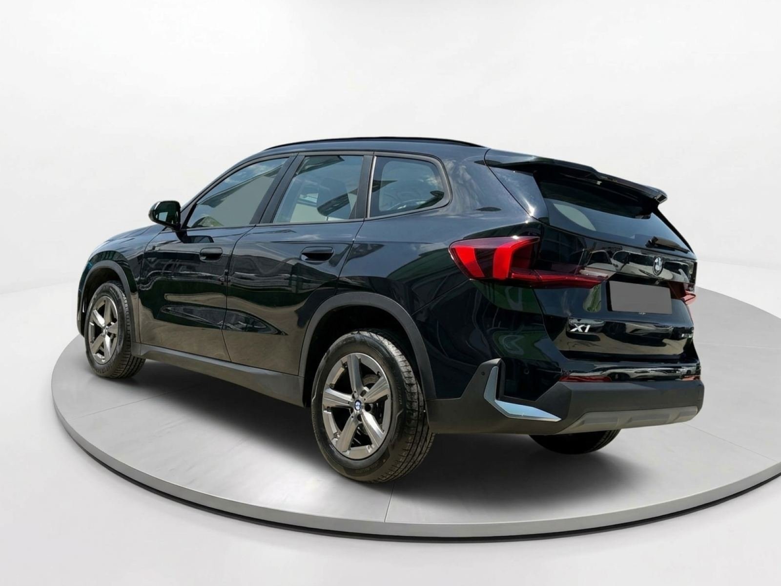 BMW X1 sDrive18i 2 